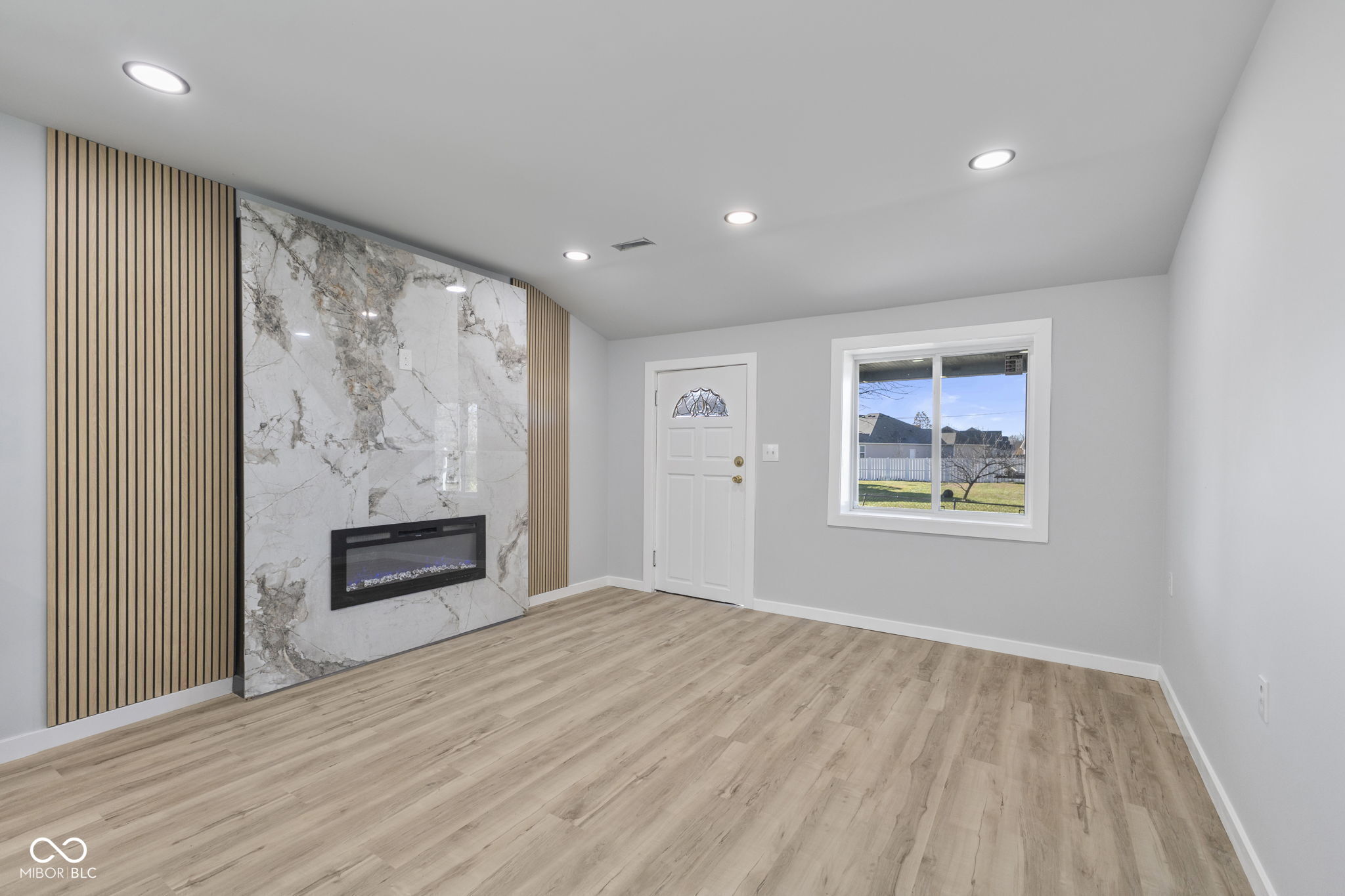 4533 Gordon Drive