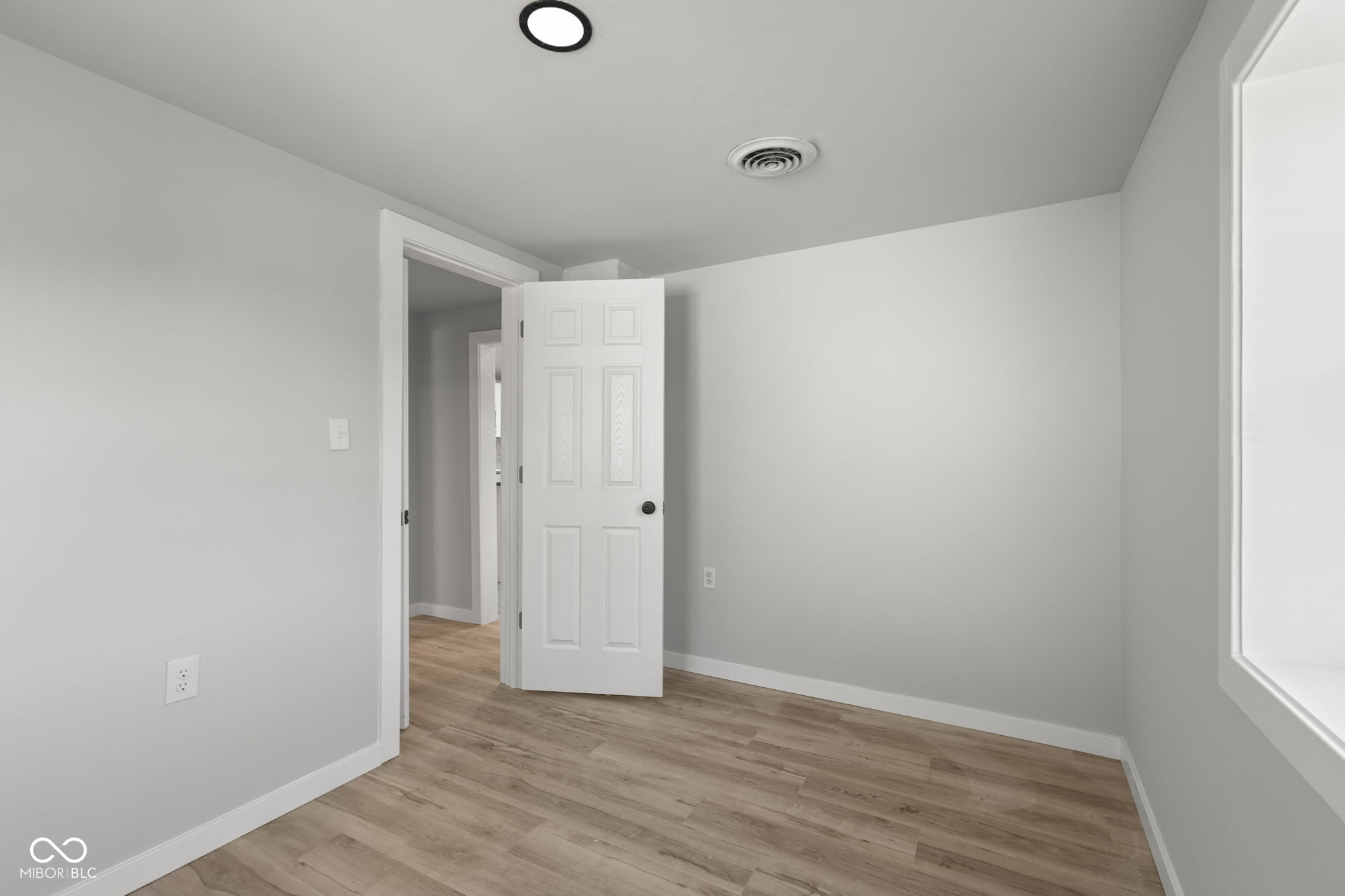 4533 Gordon Drive