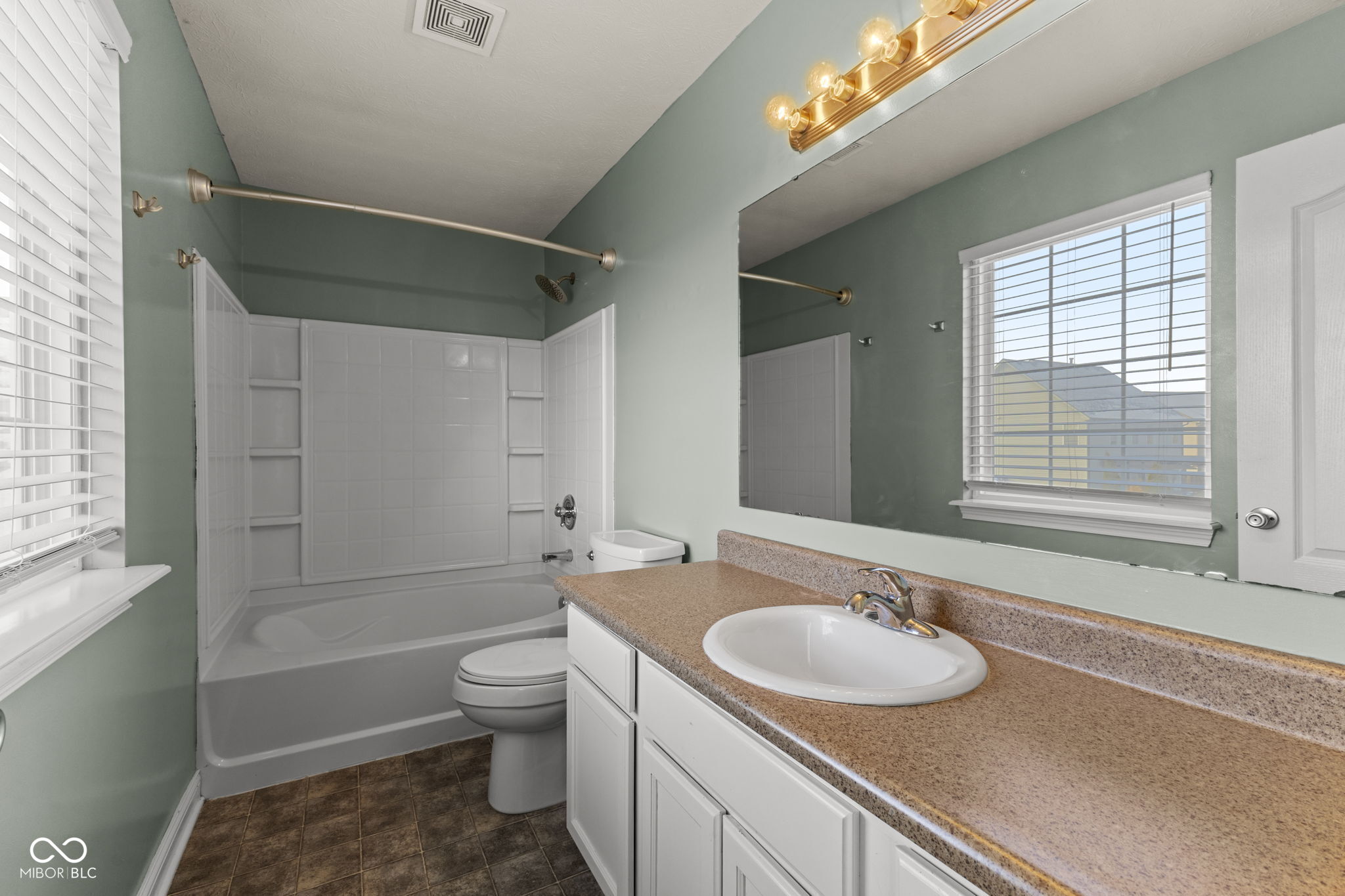 1117 Foxtail Drive