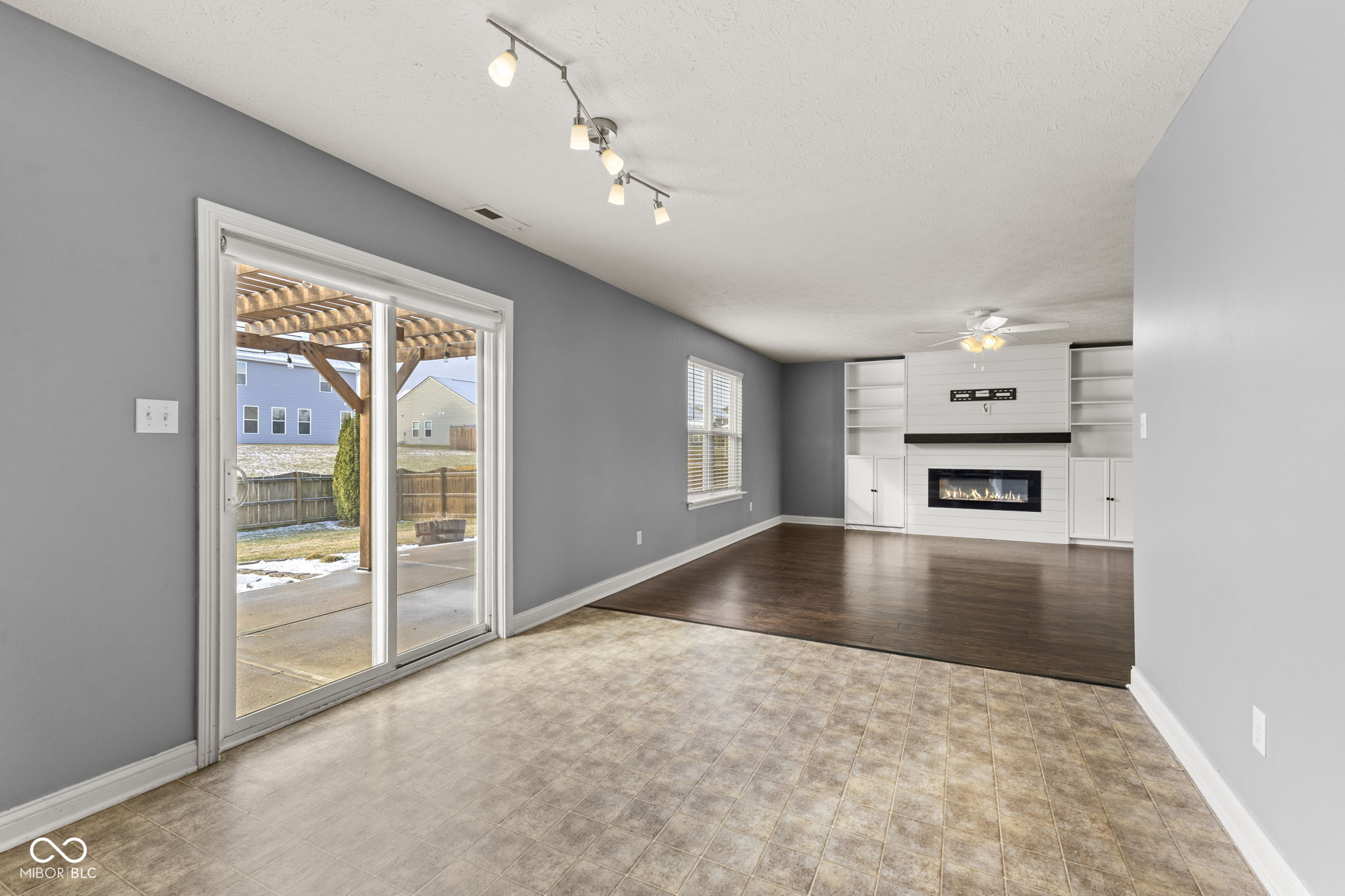 1117 Foxtail Drive