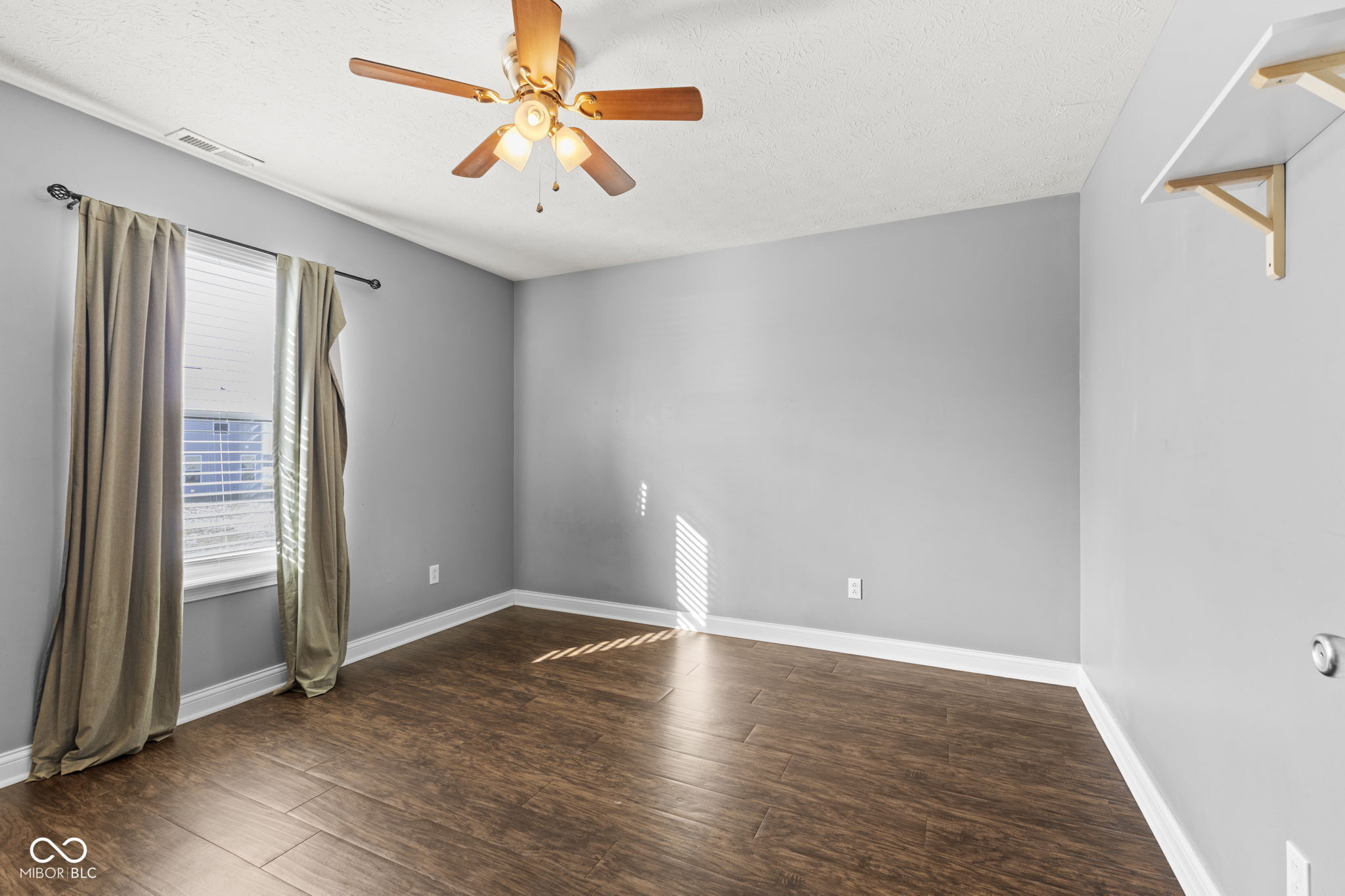 1117 Foxtail Drive