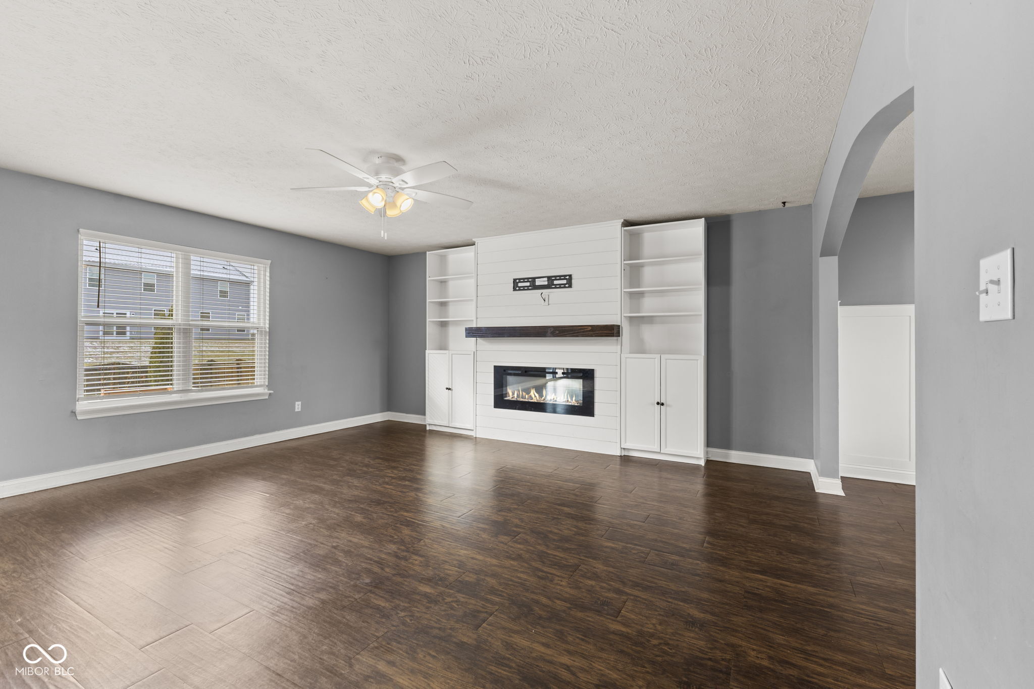 1117 Foxtail Drive