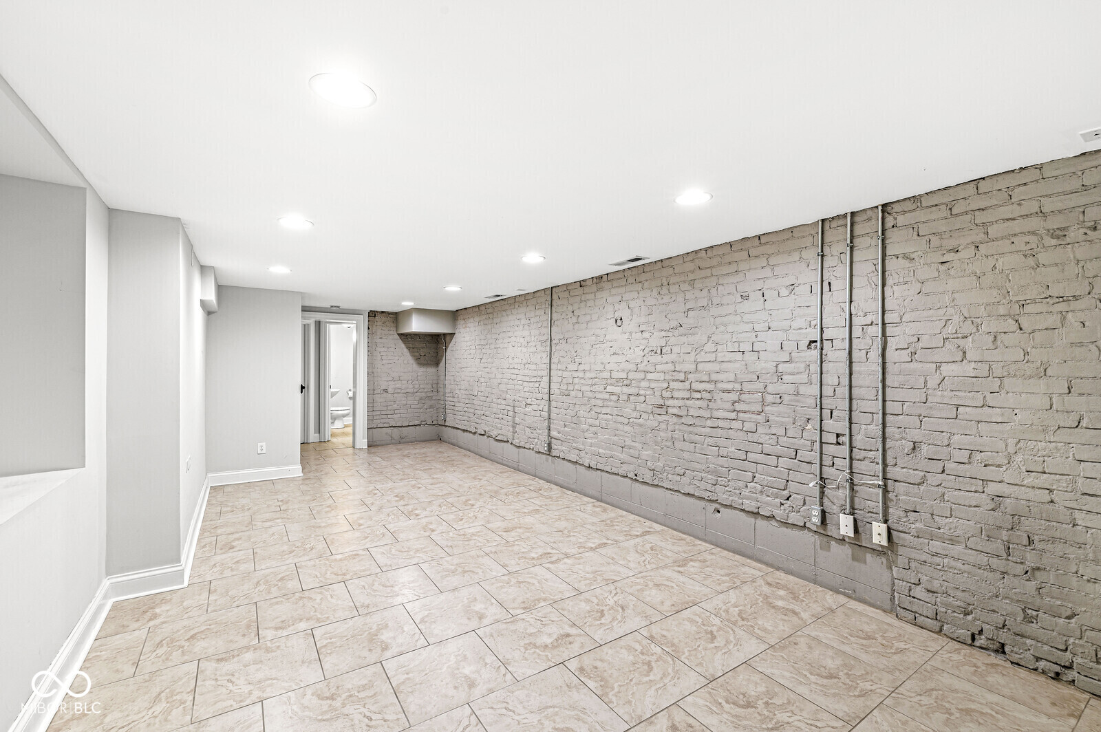 331 N East Street