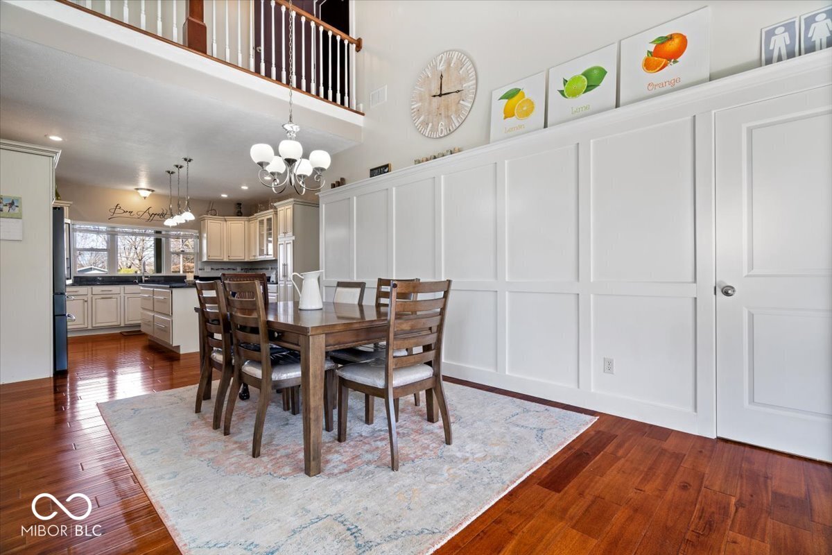 1247 N County Road 900 E