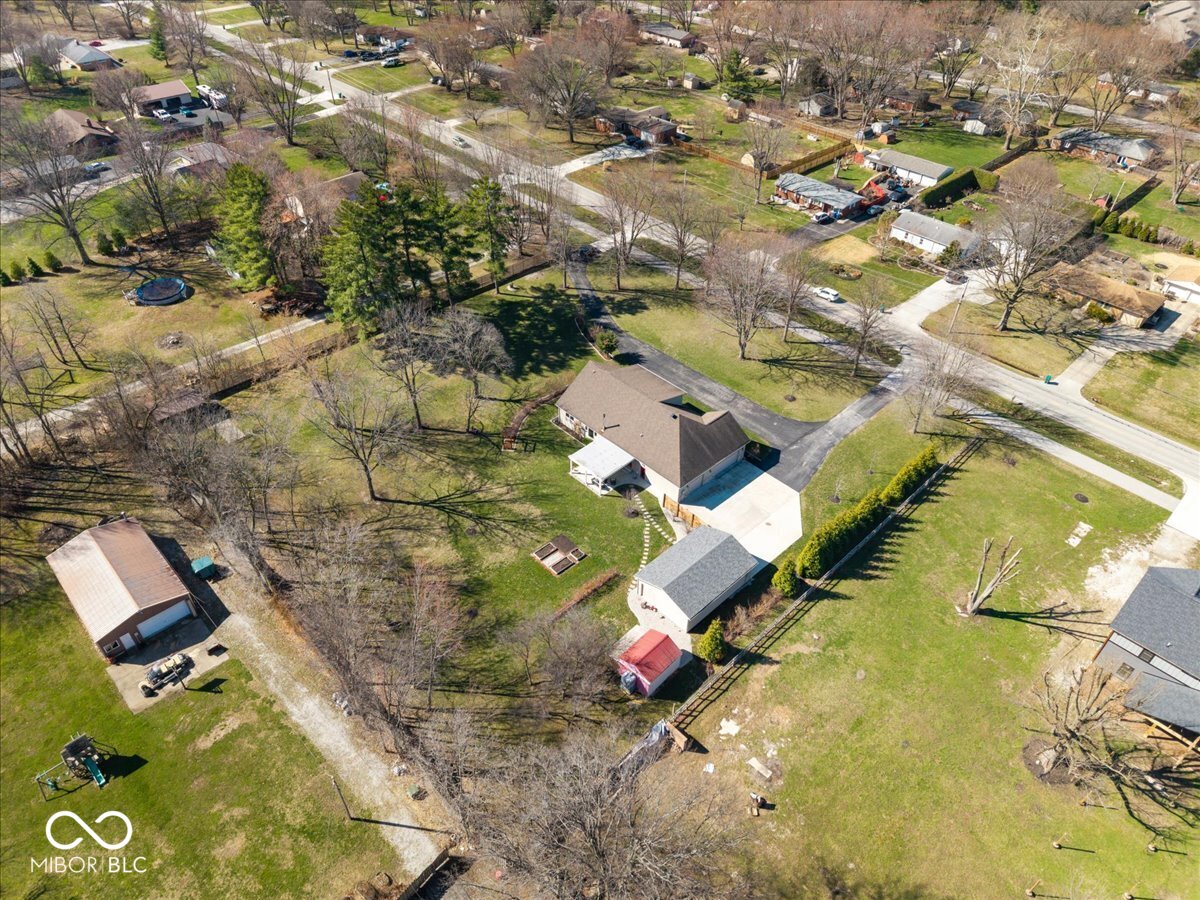 1247 N County Road 900 E