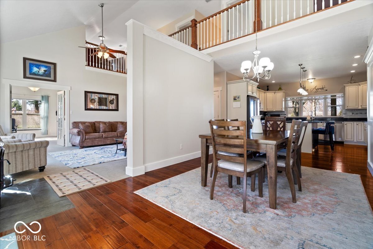 1247 N County Road 900 E