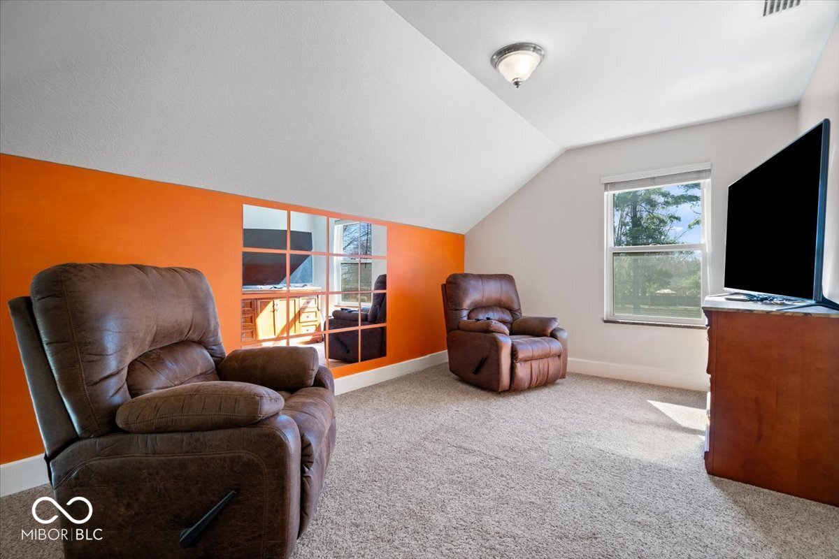 1247 N County Road 900 E