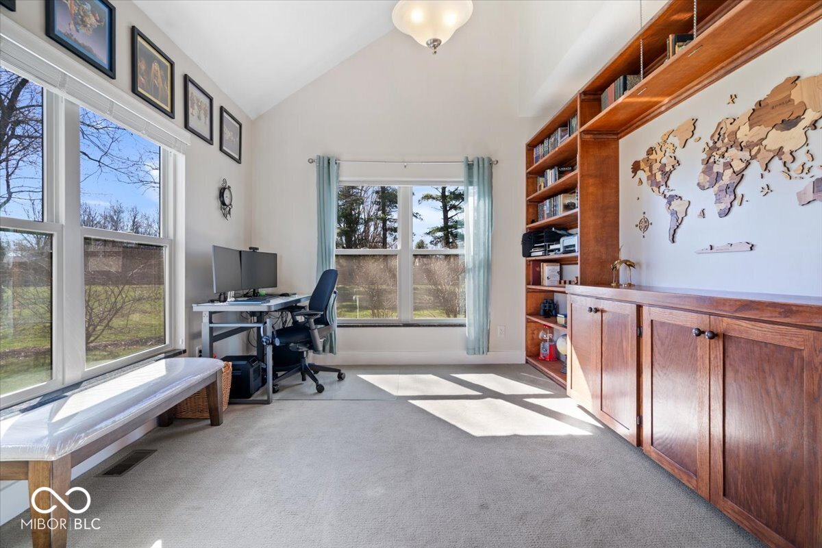 1247 N County Road 900 E