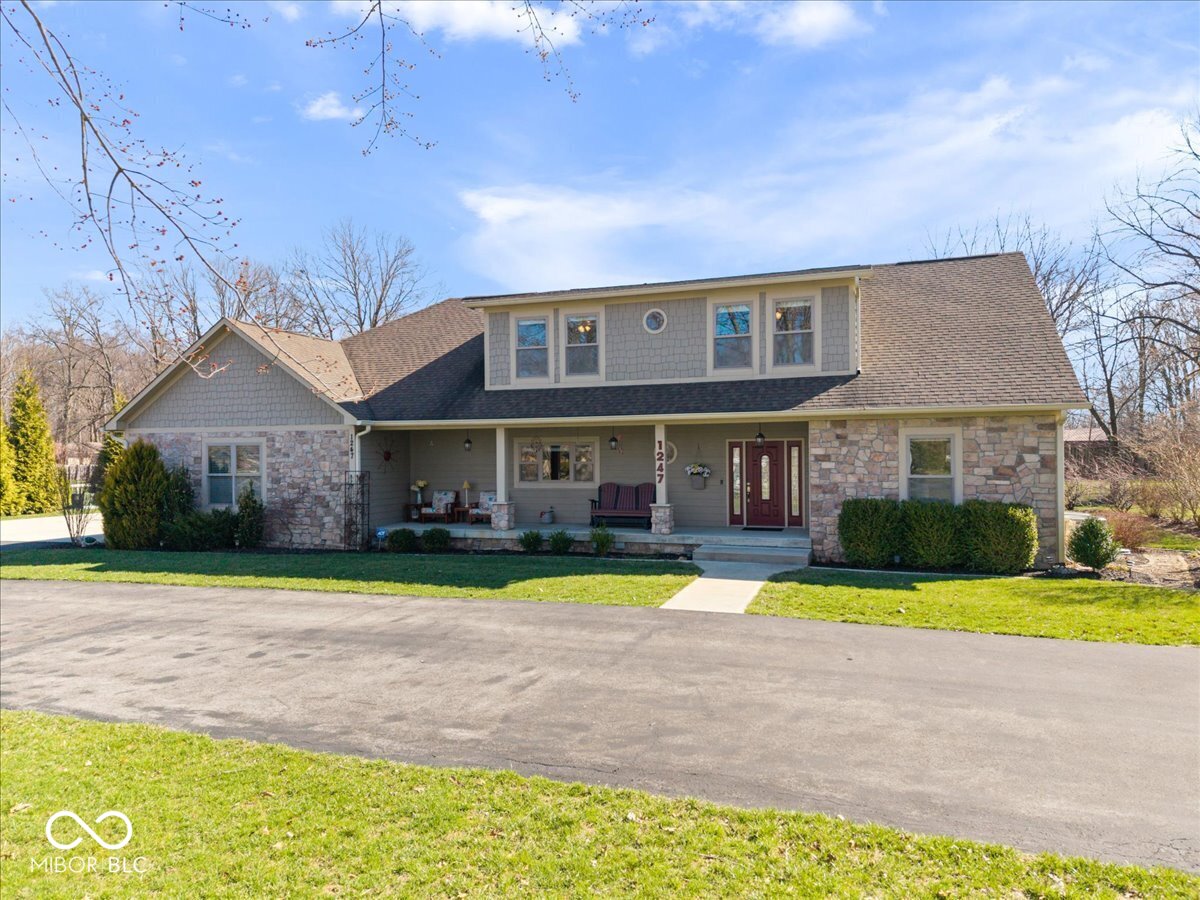 1247 N County Road 900 E