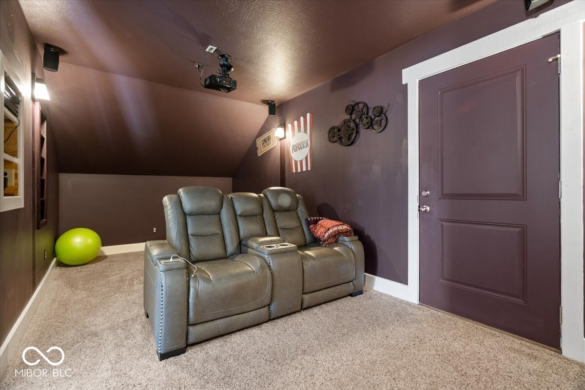 1247 N County Road 900 E