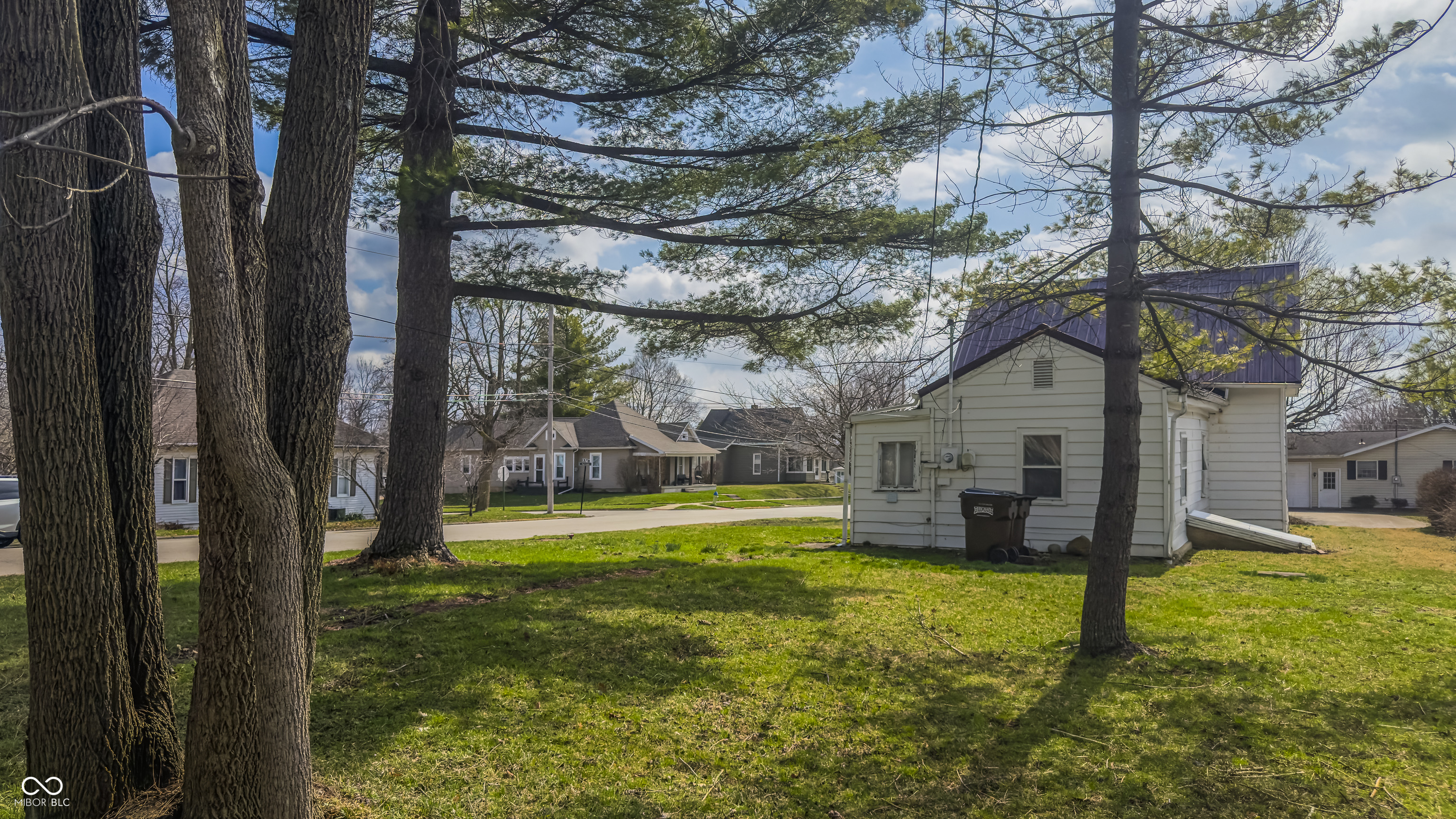 10 W Harrison Street