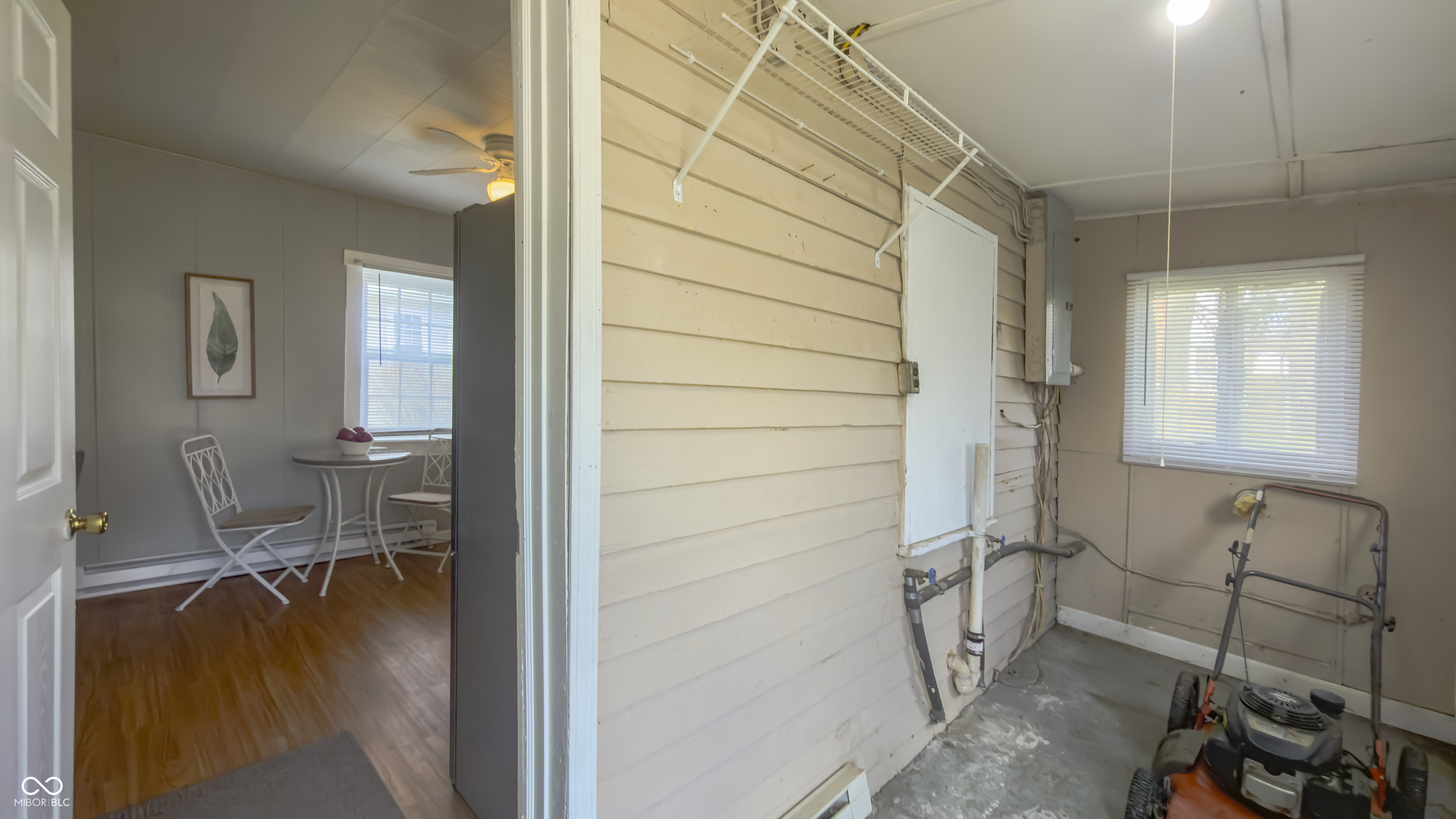 10 W Harrison Street