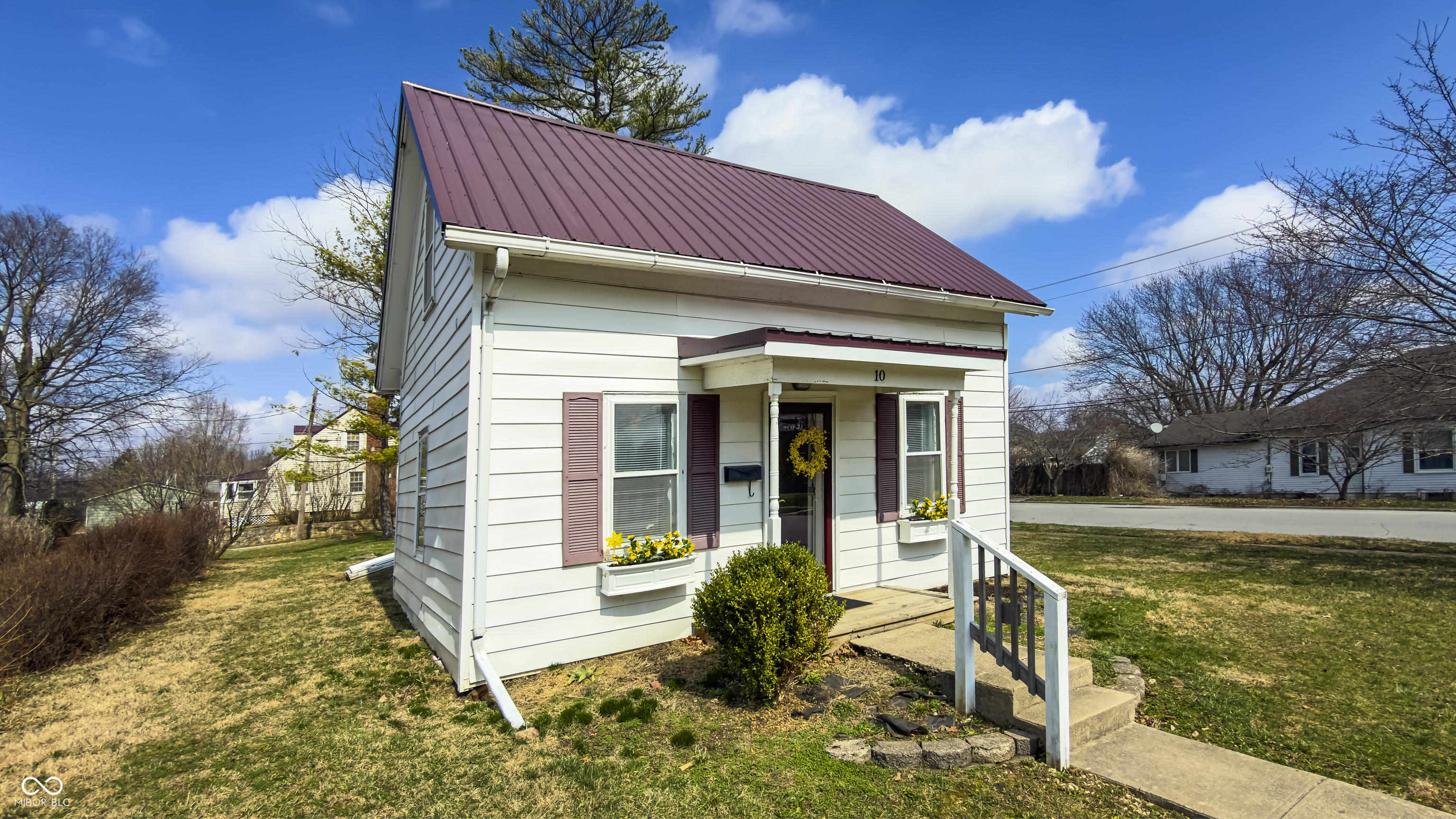 10 W Harrison Street