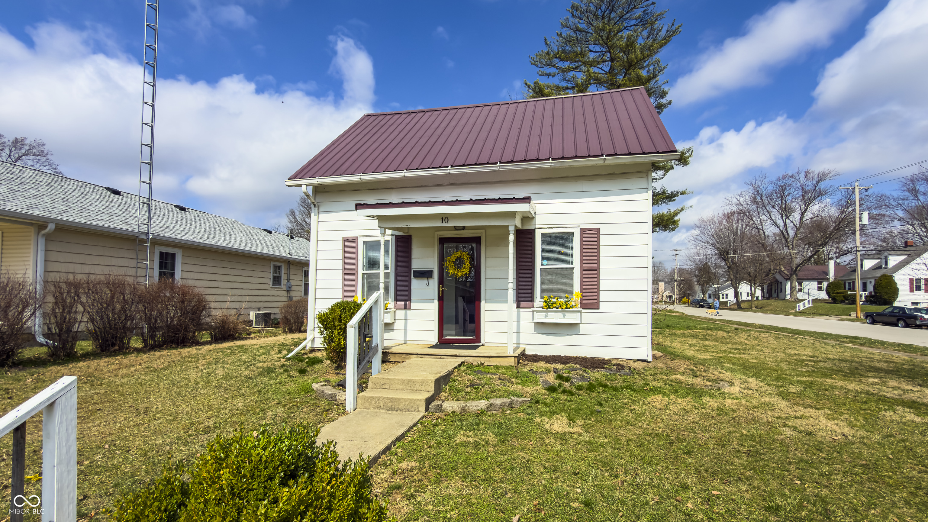 10 W Harrison Street