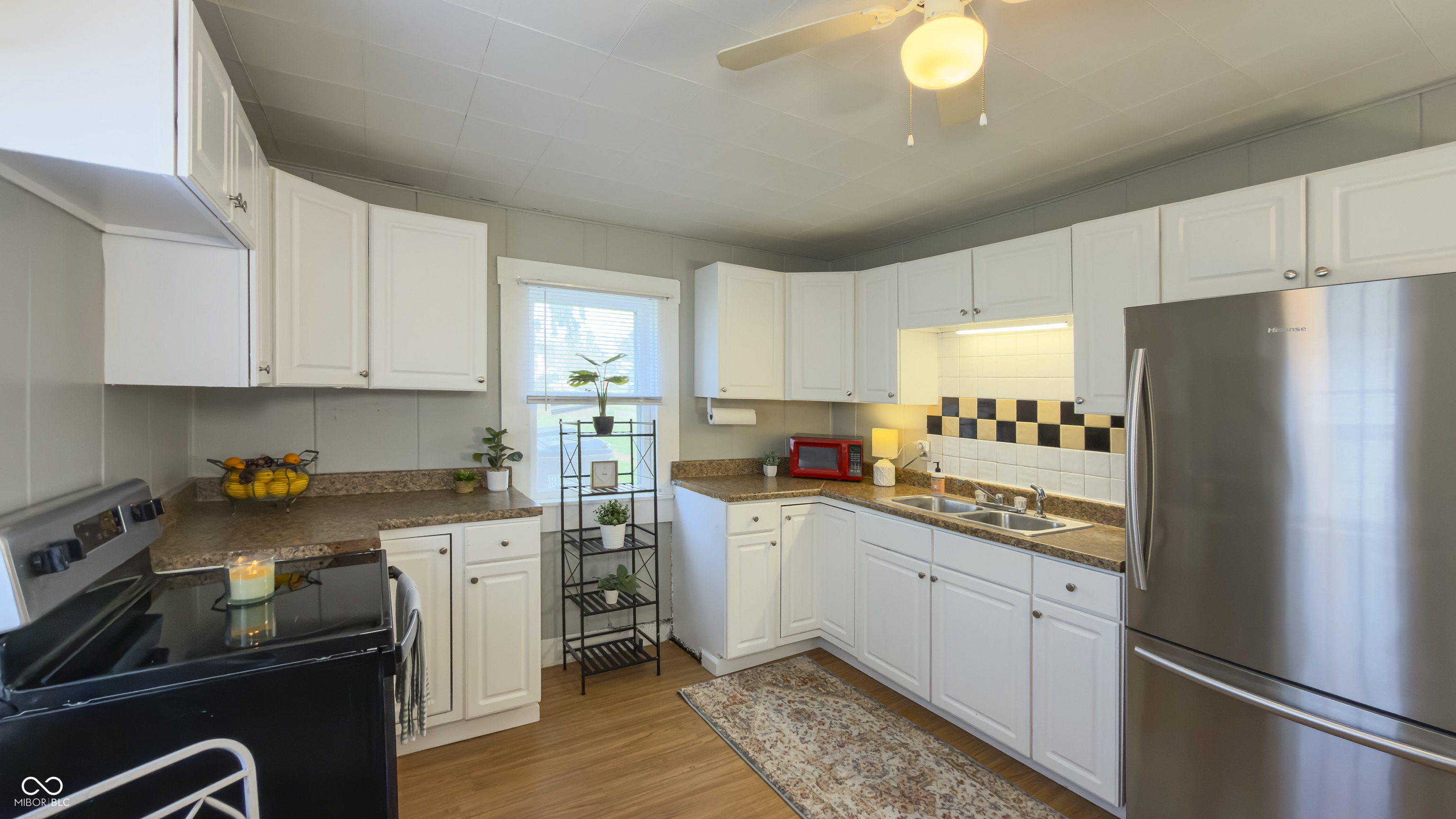 10 W Harrison Street