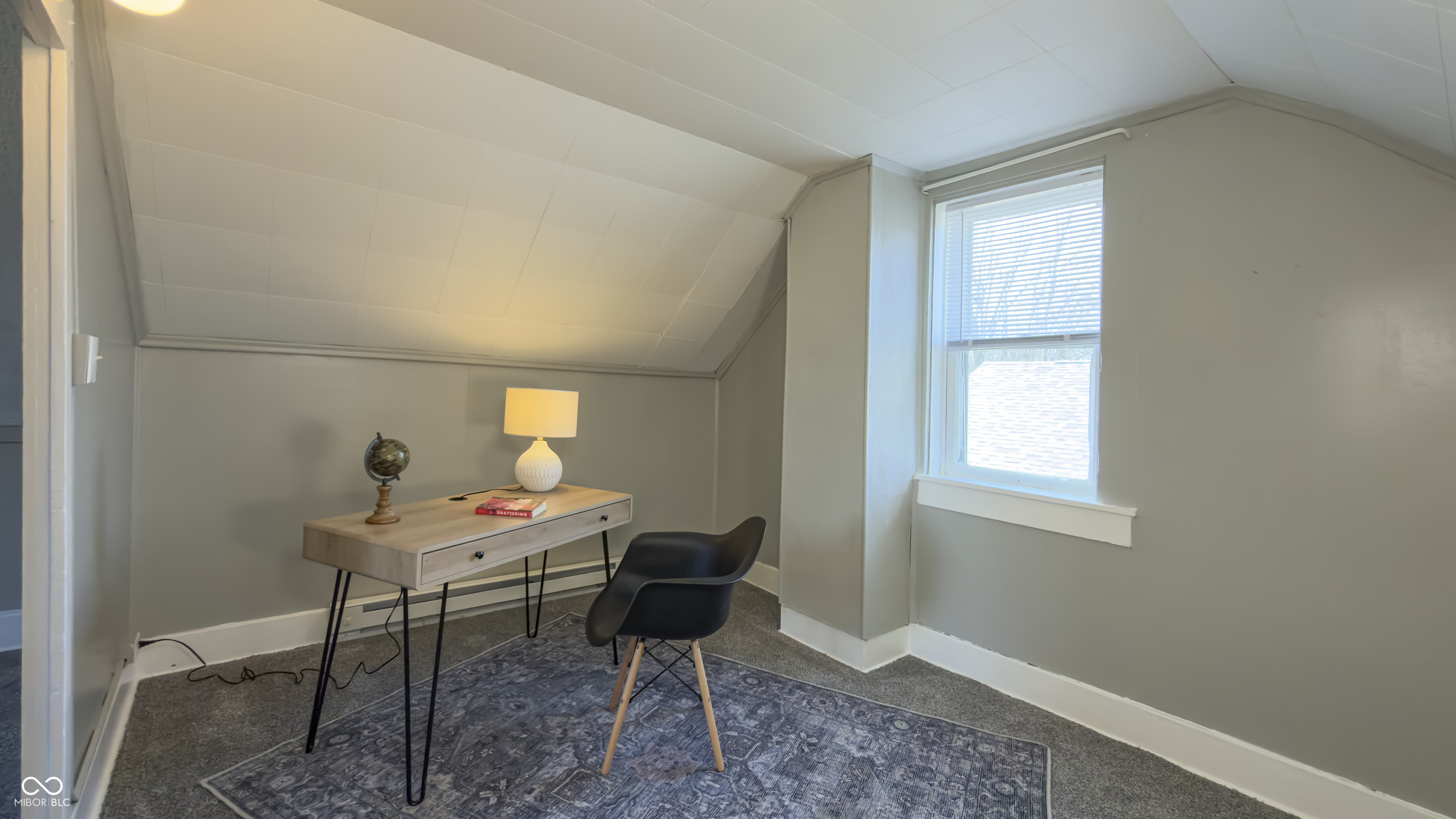 10 W Harrison Street