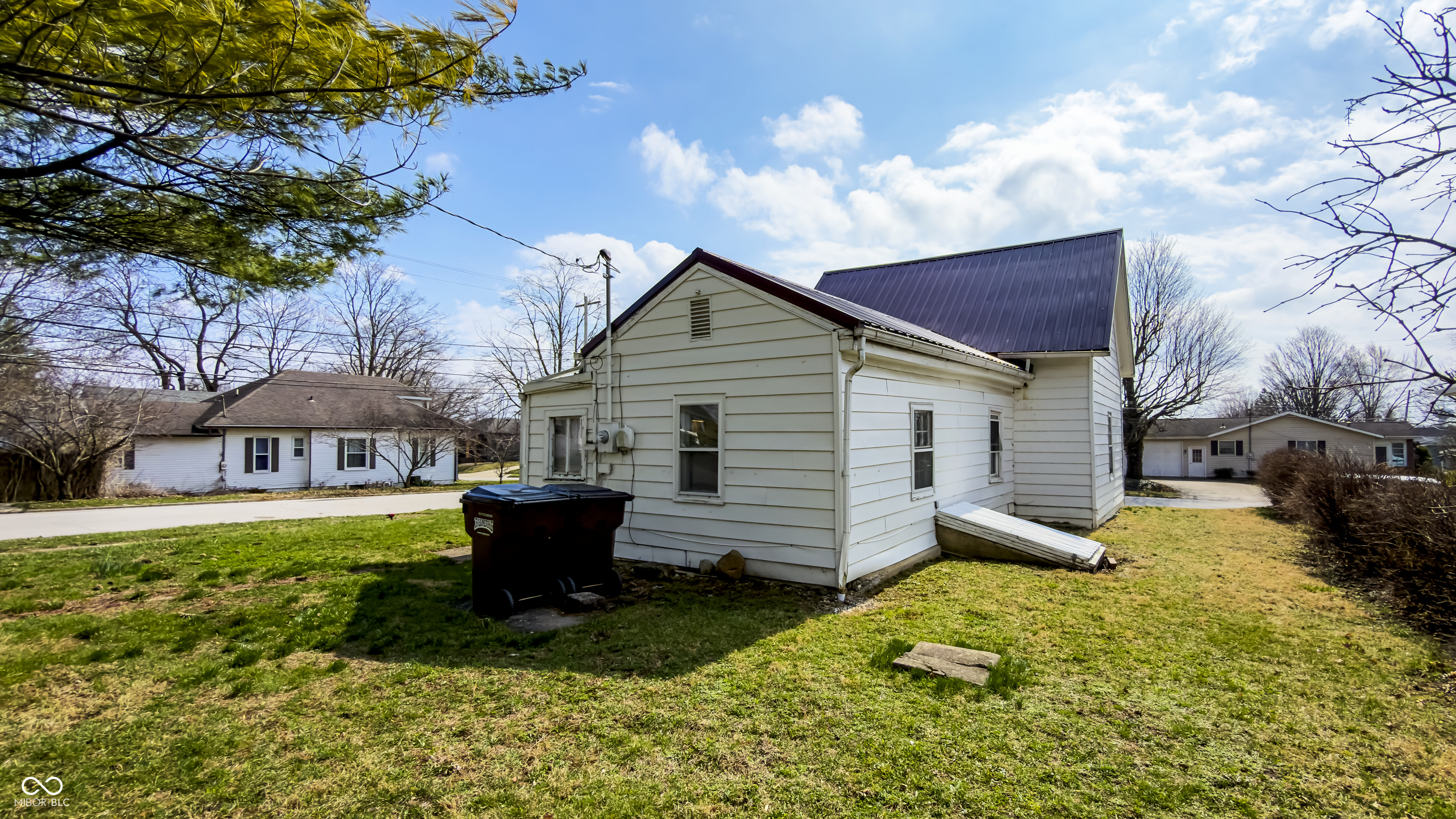 10 W Harrison Street