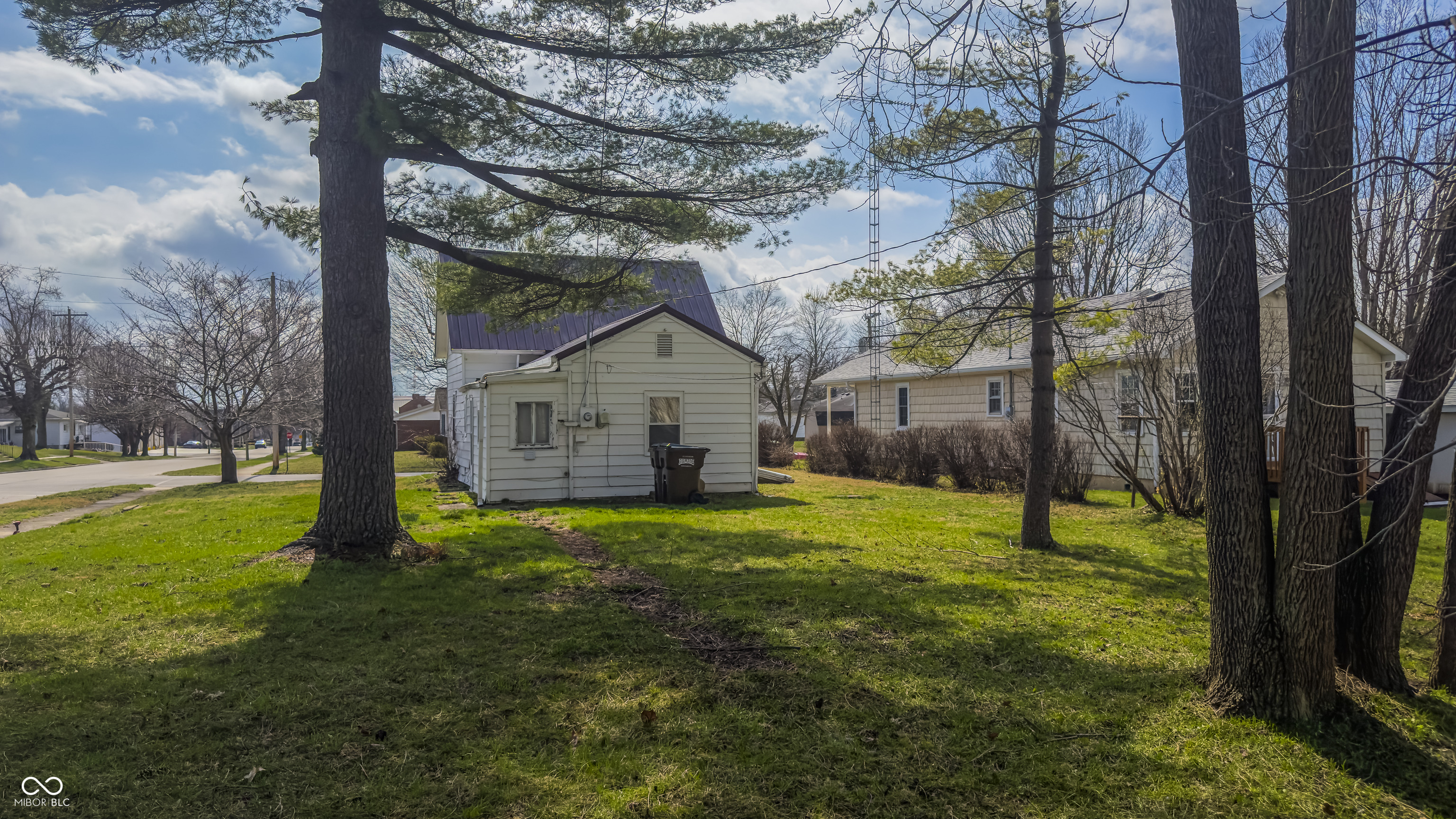 10 W Harrison Street