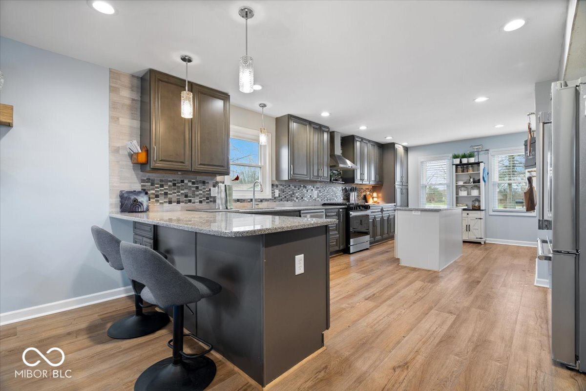 84 Glenbrook Lane