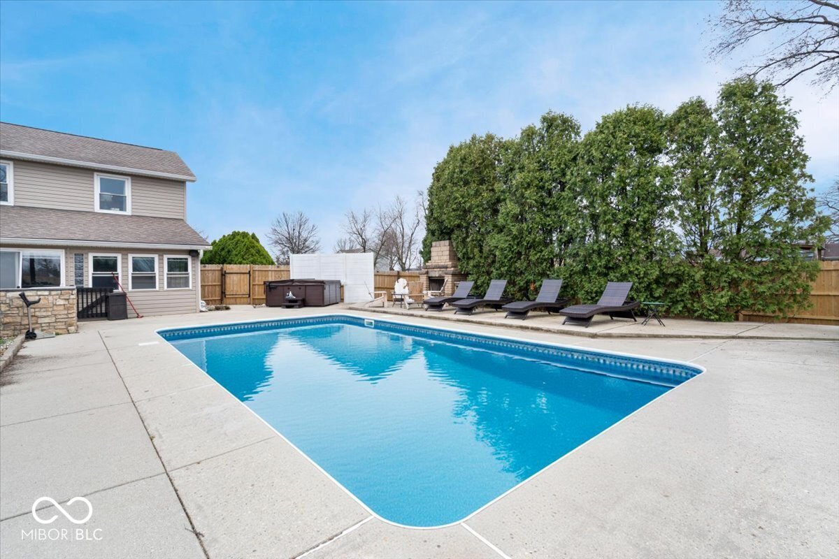 84 Glenbrook Lane