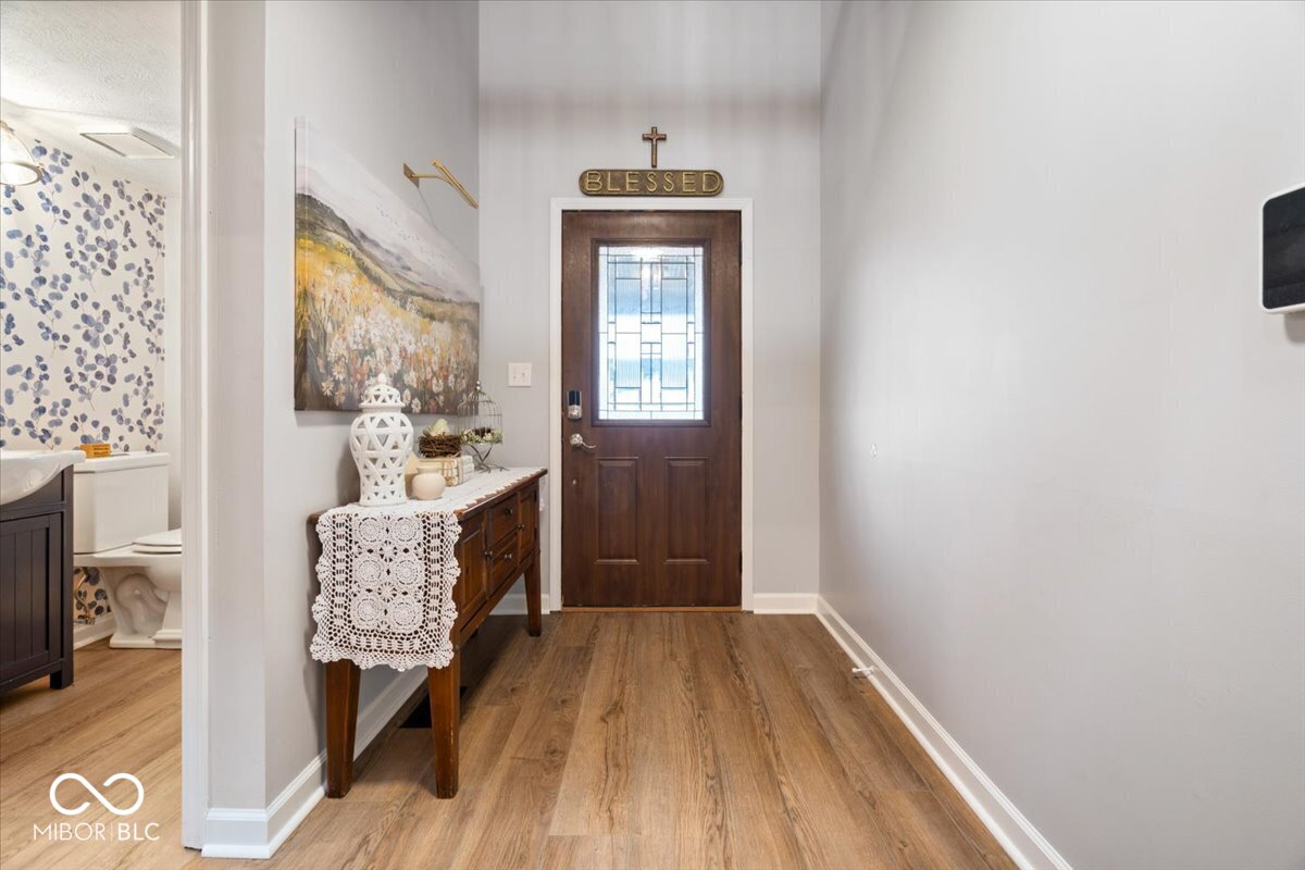 84 Glenbrook Lane