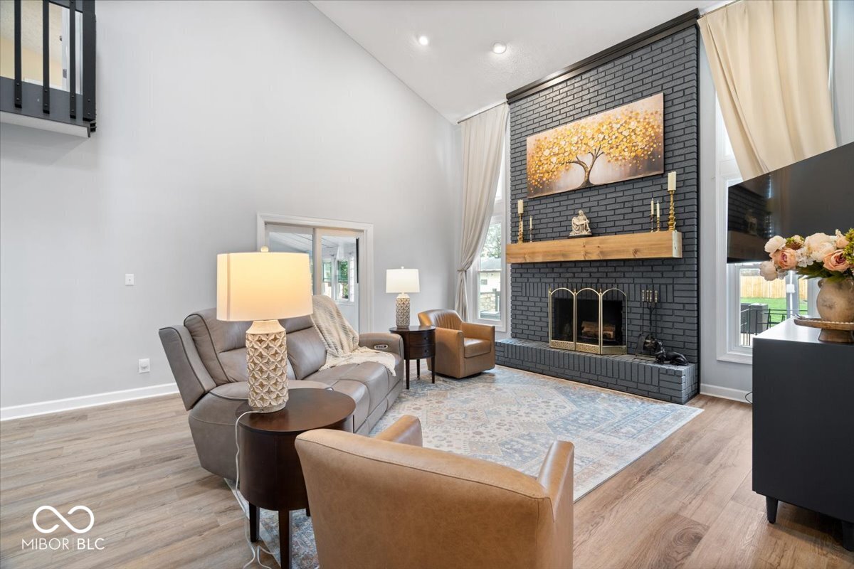 84 Glenbrook Lane