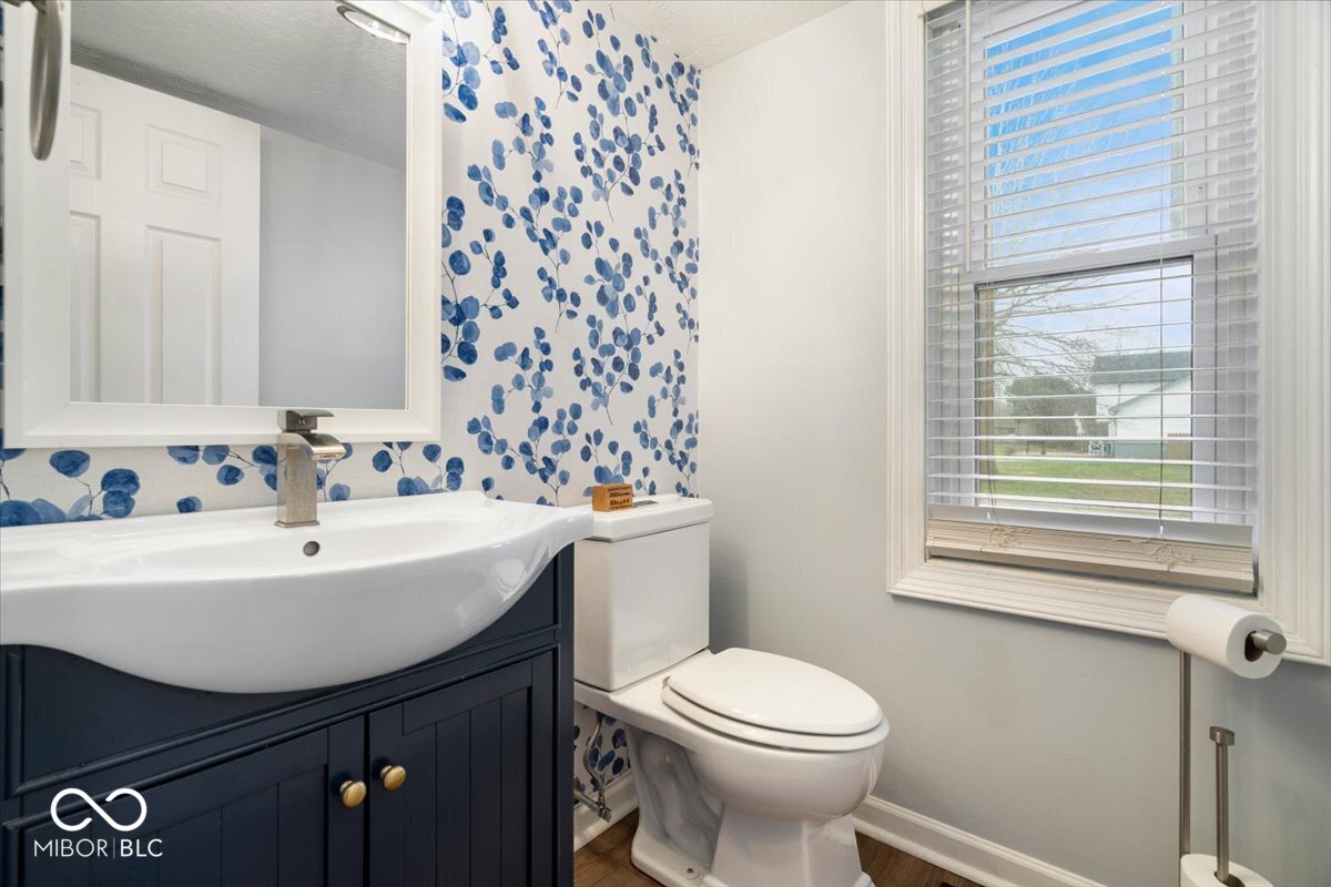 84 Glenbrook Lane