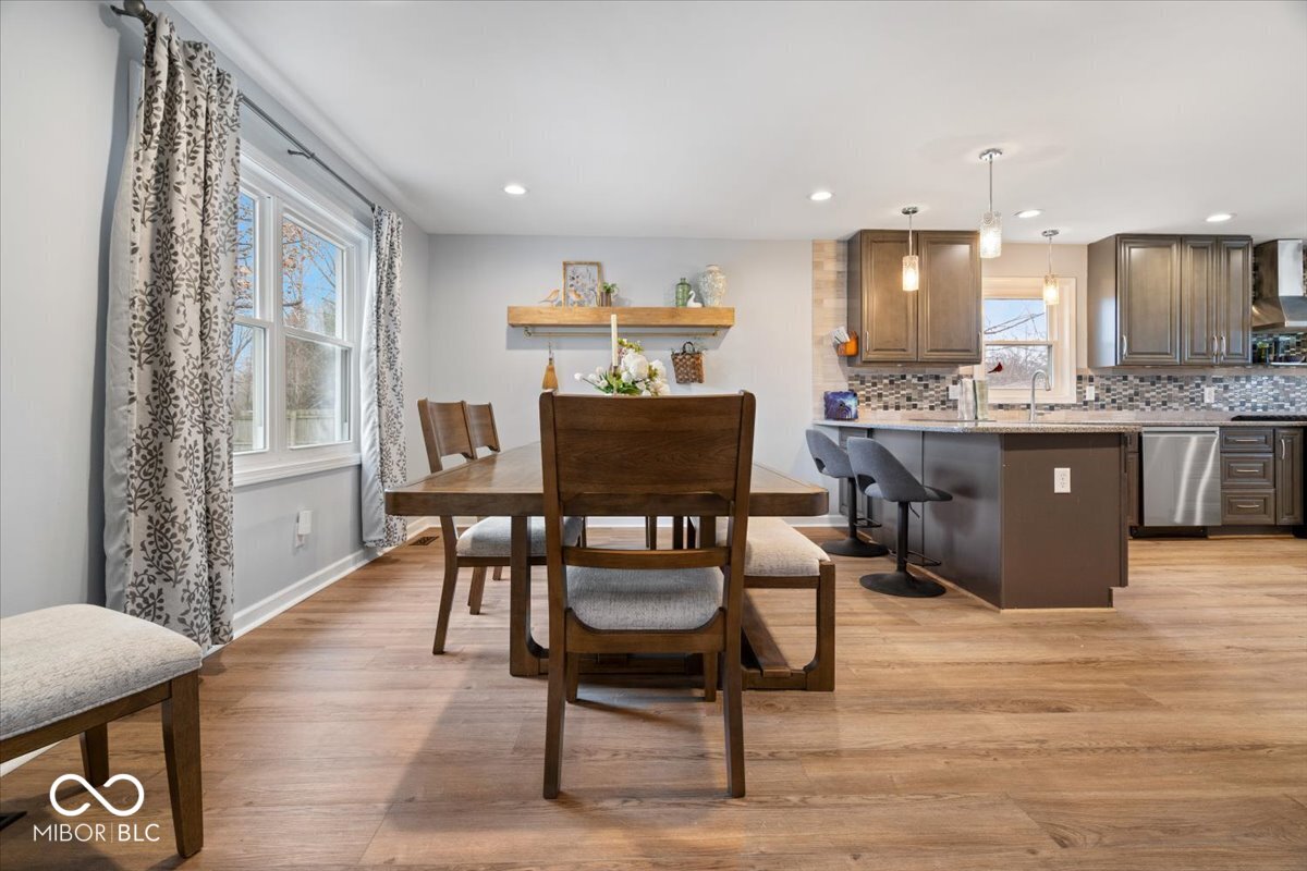 84 Glenbrook Lane