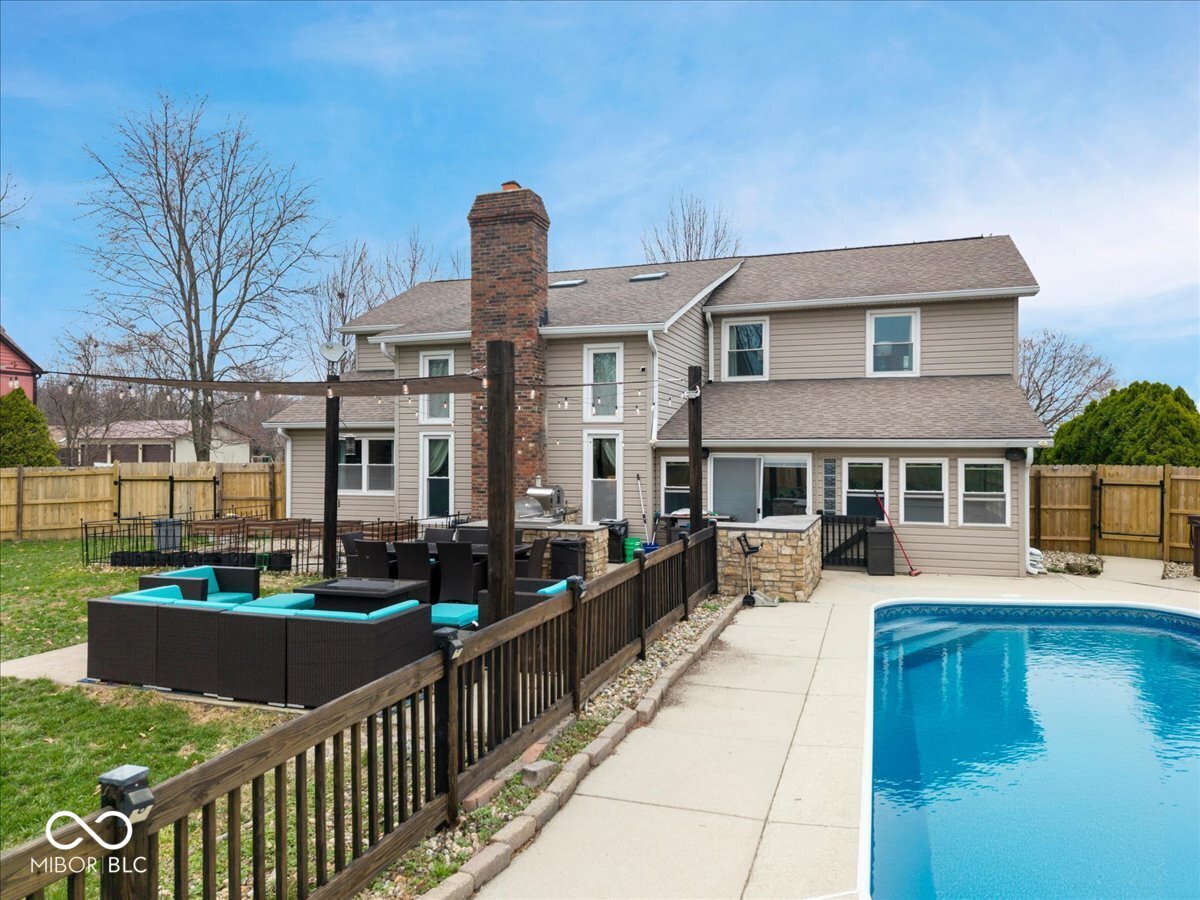 84 Glenbrook Lane