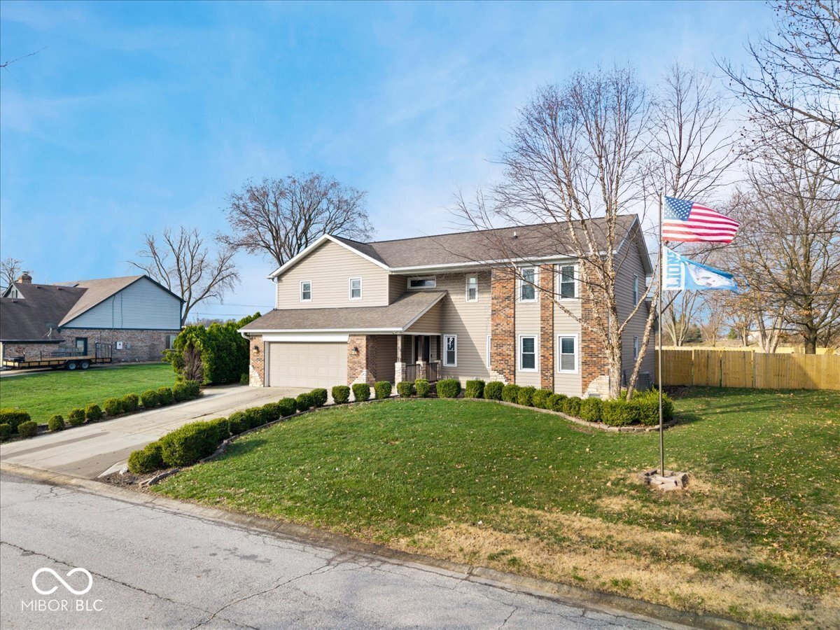 84 Glenbrook Lane