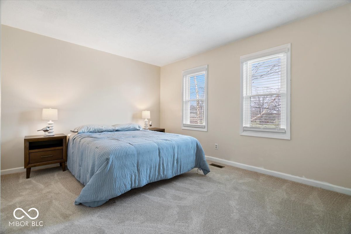 84 Glenbrook Lane
