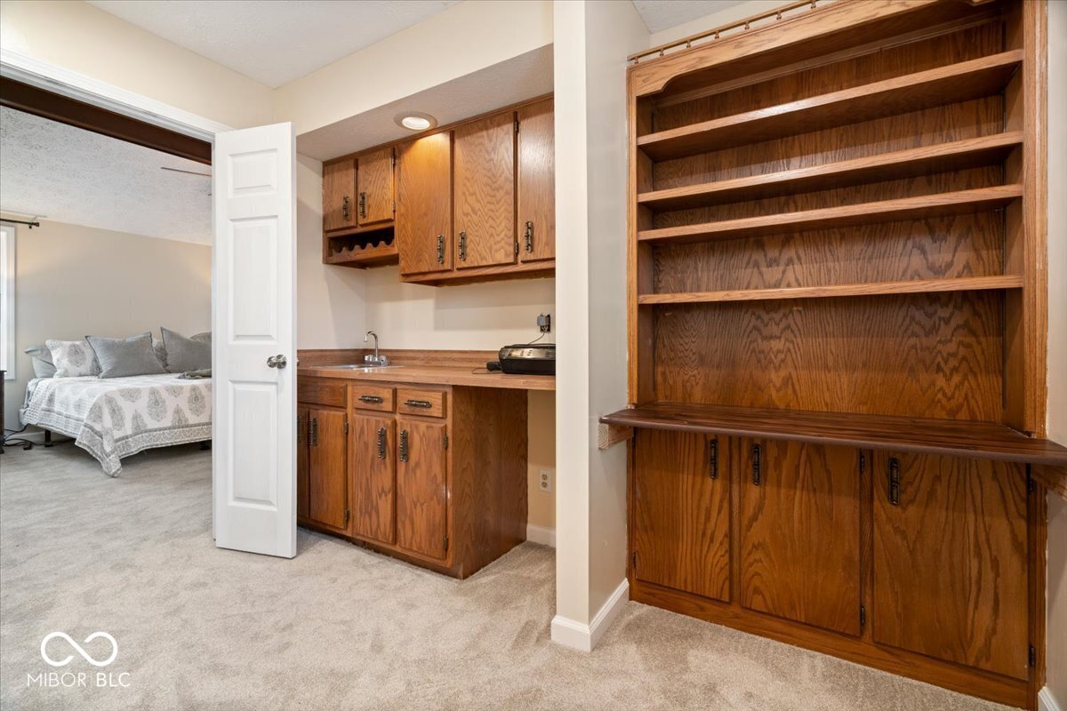 84 Glenbrook Lane