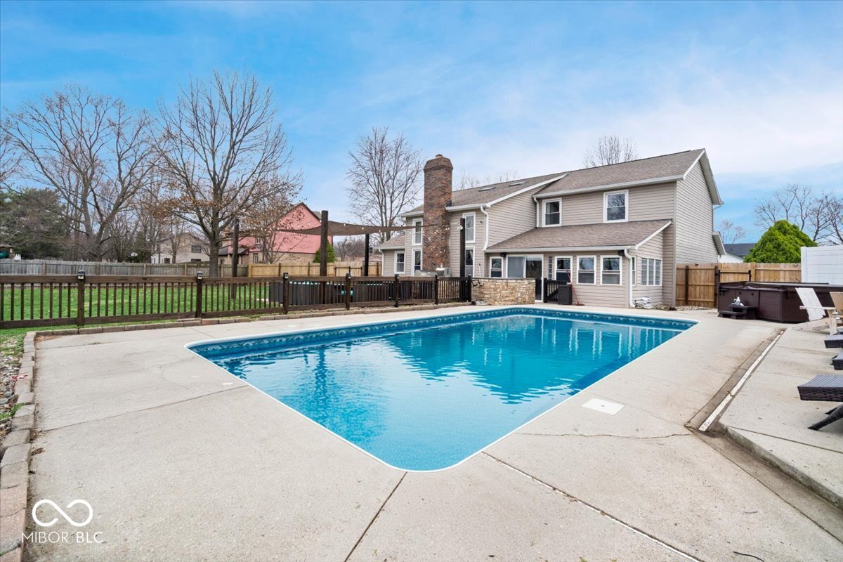 84 Glenbrook Lane
