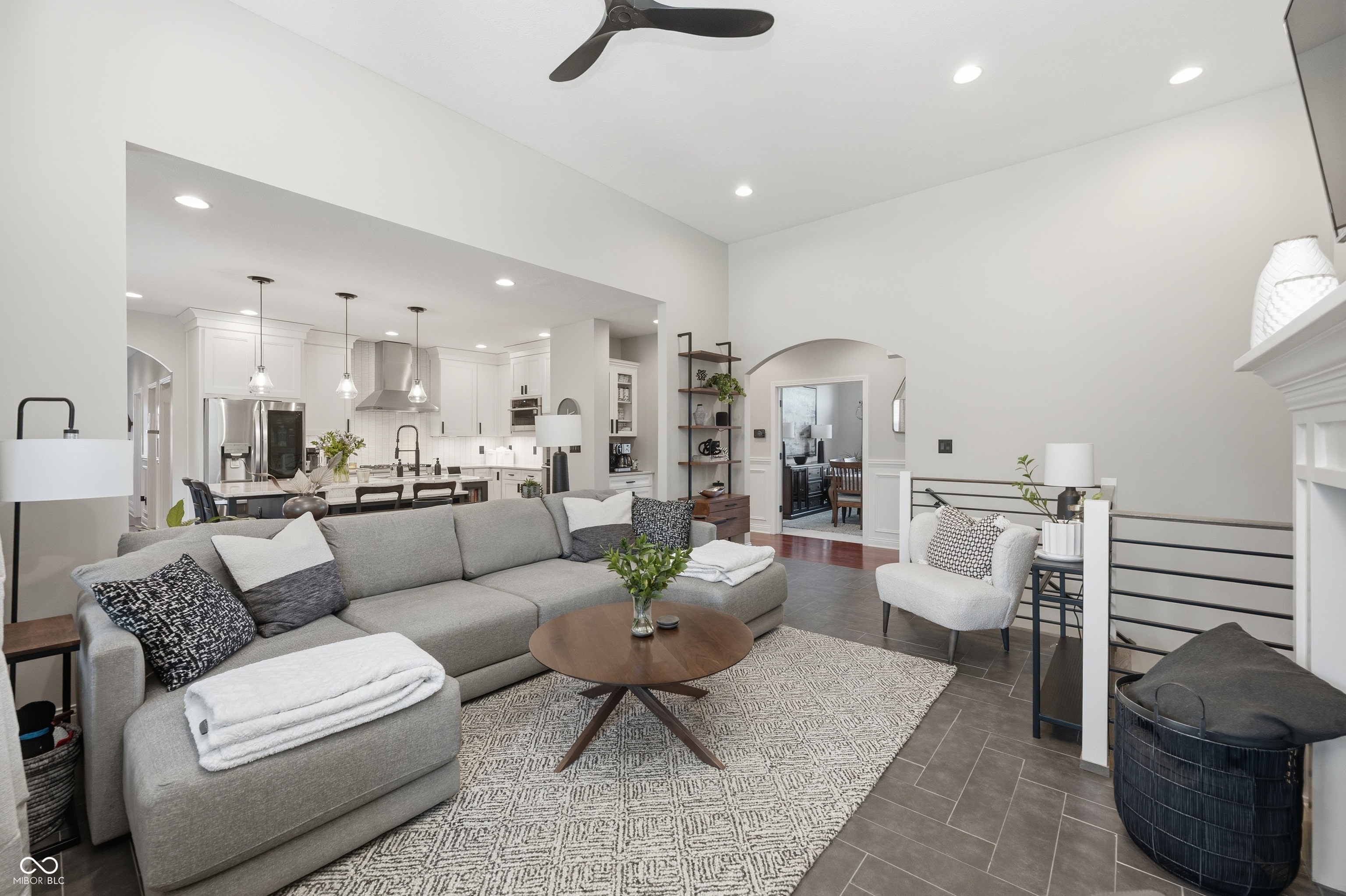 751 Willow Pointe South Drive