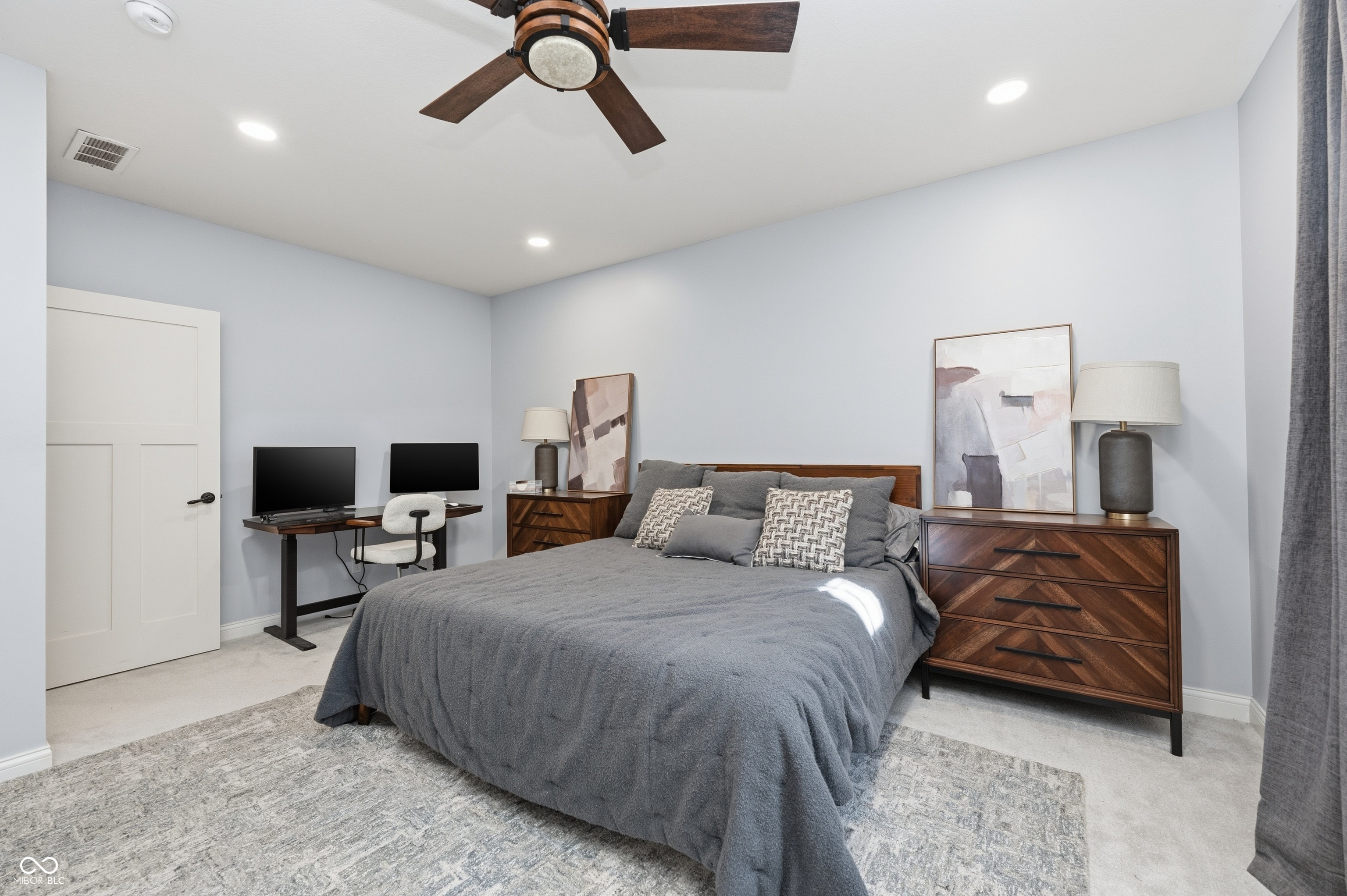 751 Willow Pointe South Drive