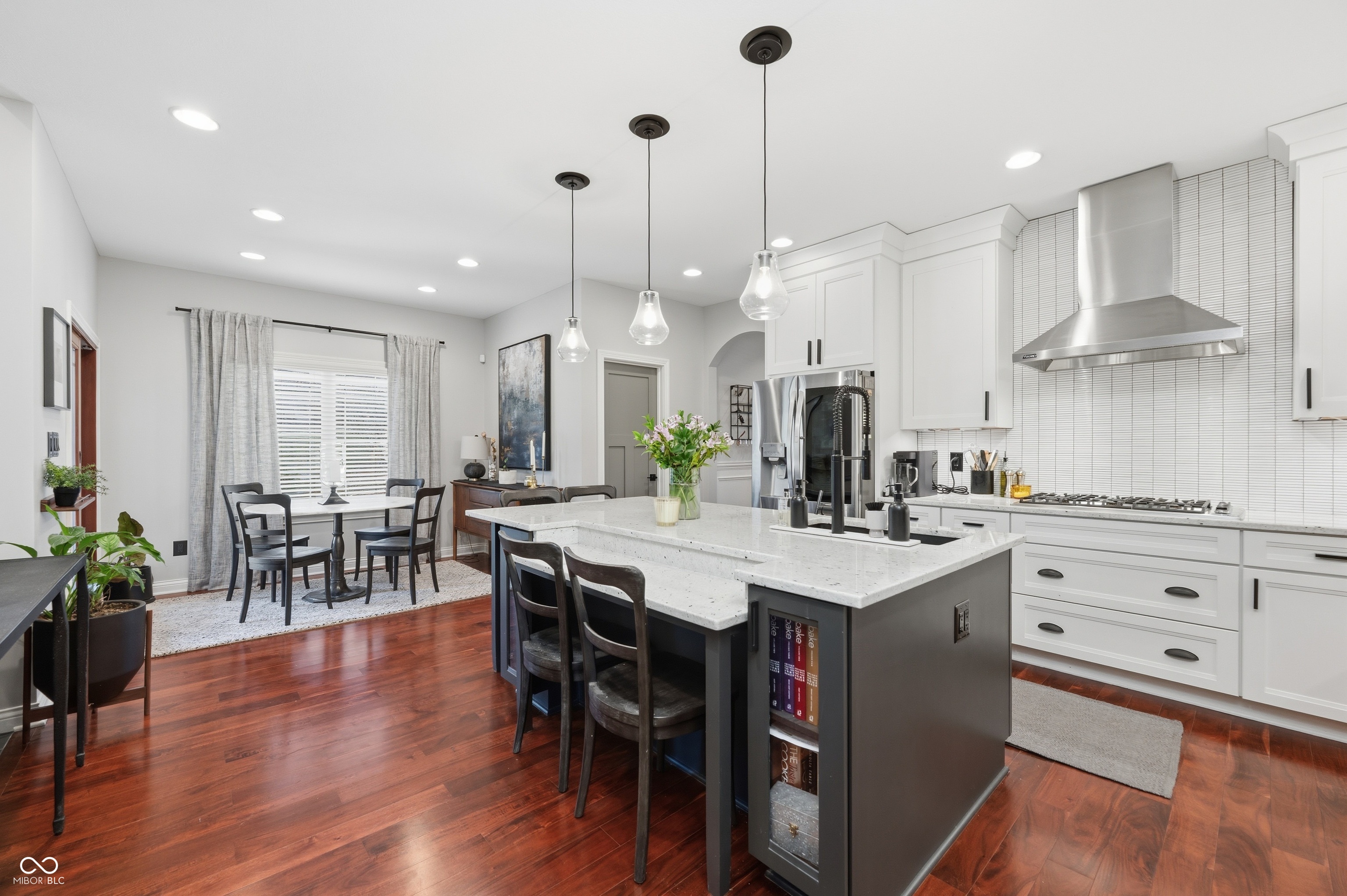 751 Willow Pointe South Drive