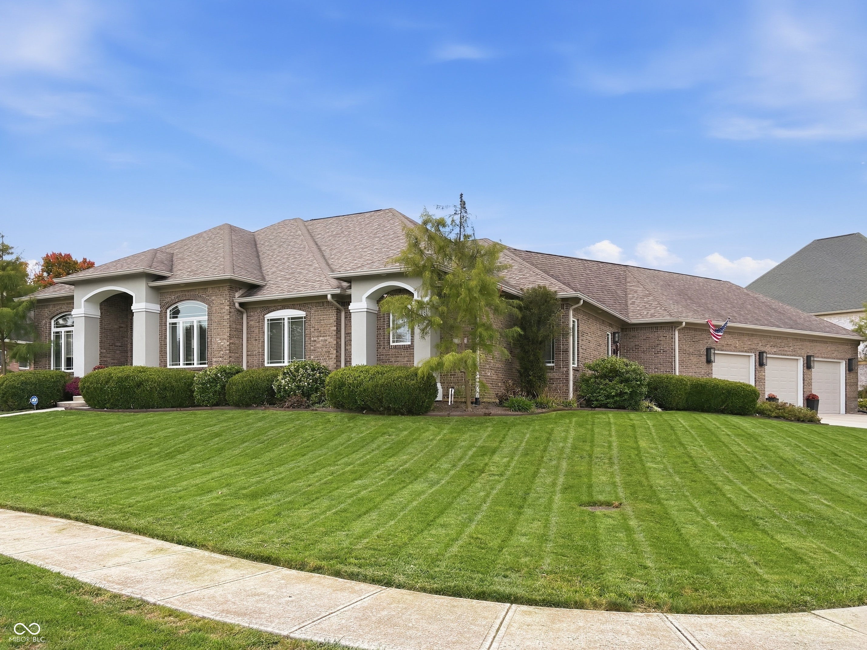 751 Willow Pointe South Drive