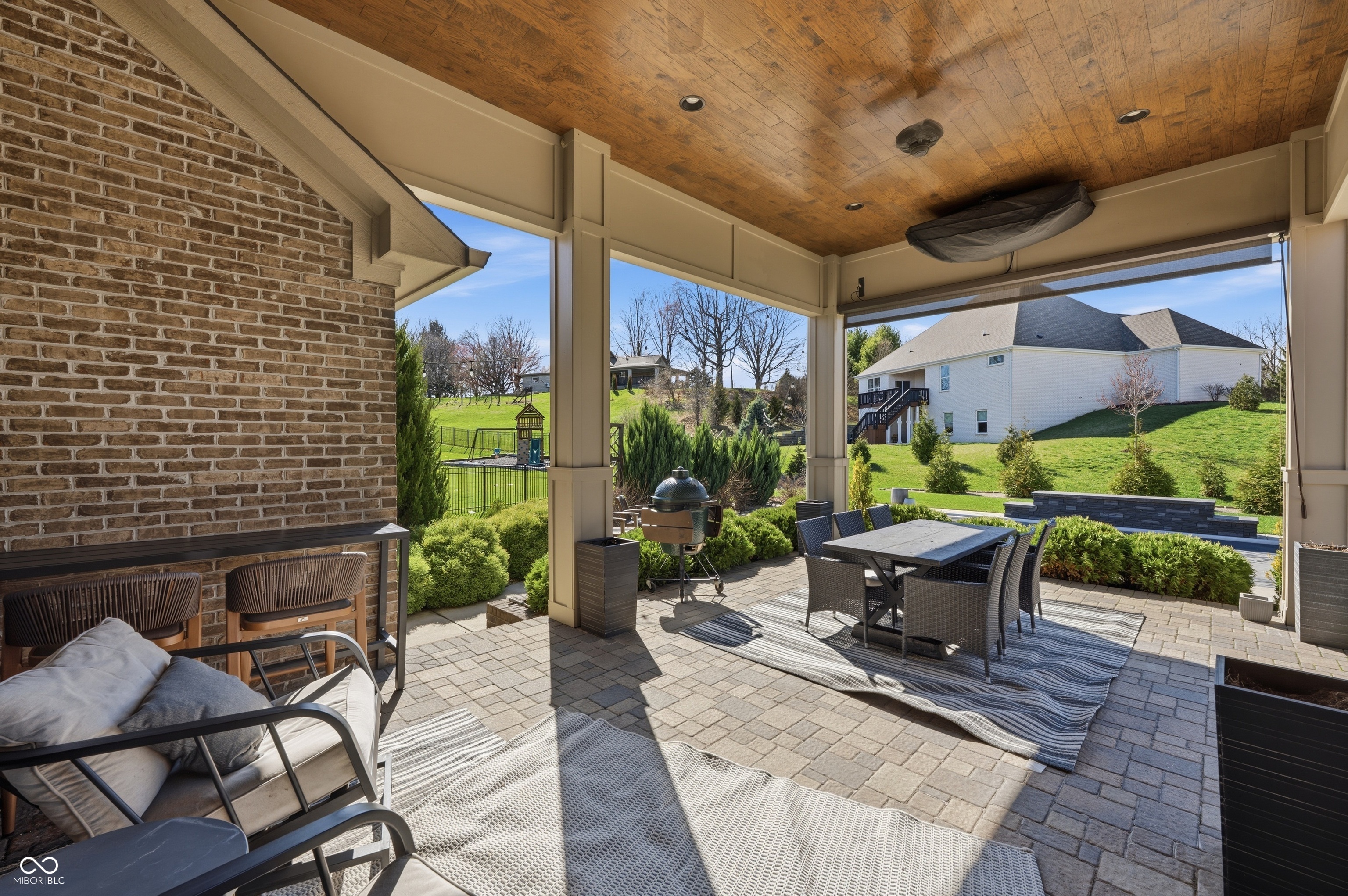 751 Willow Pointe South Drive