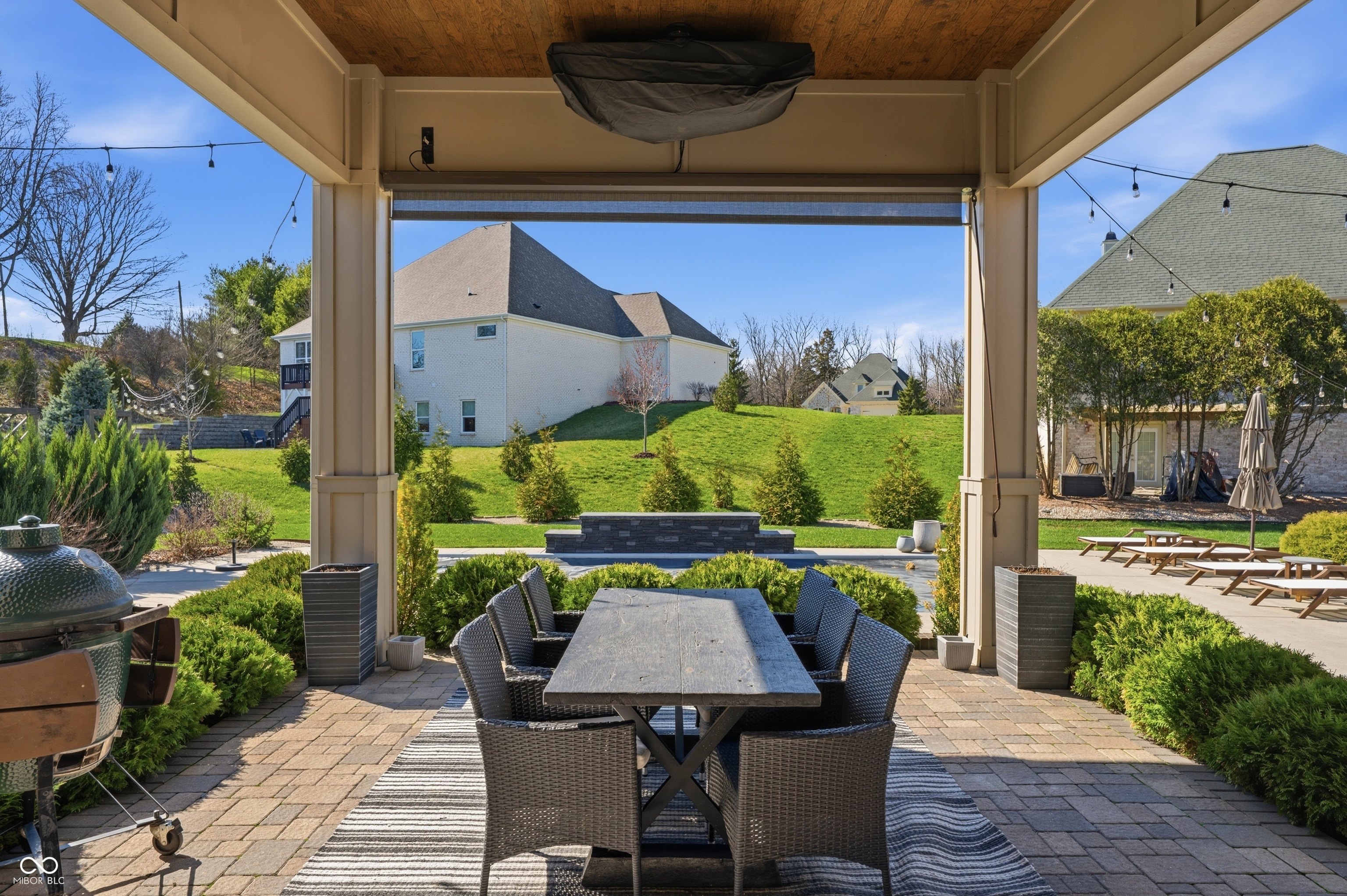 751 Willow Pointe South Drive