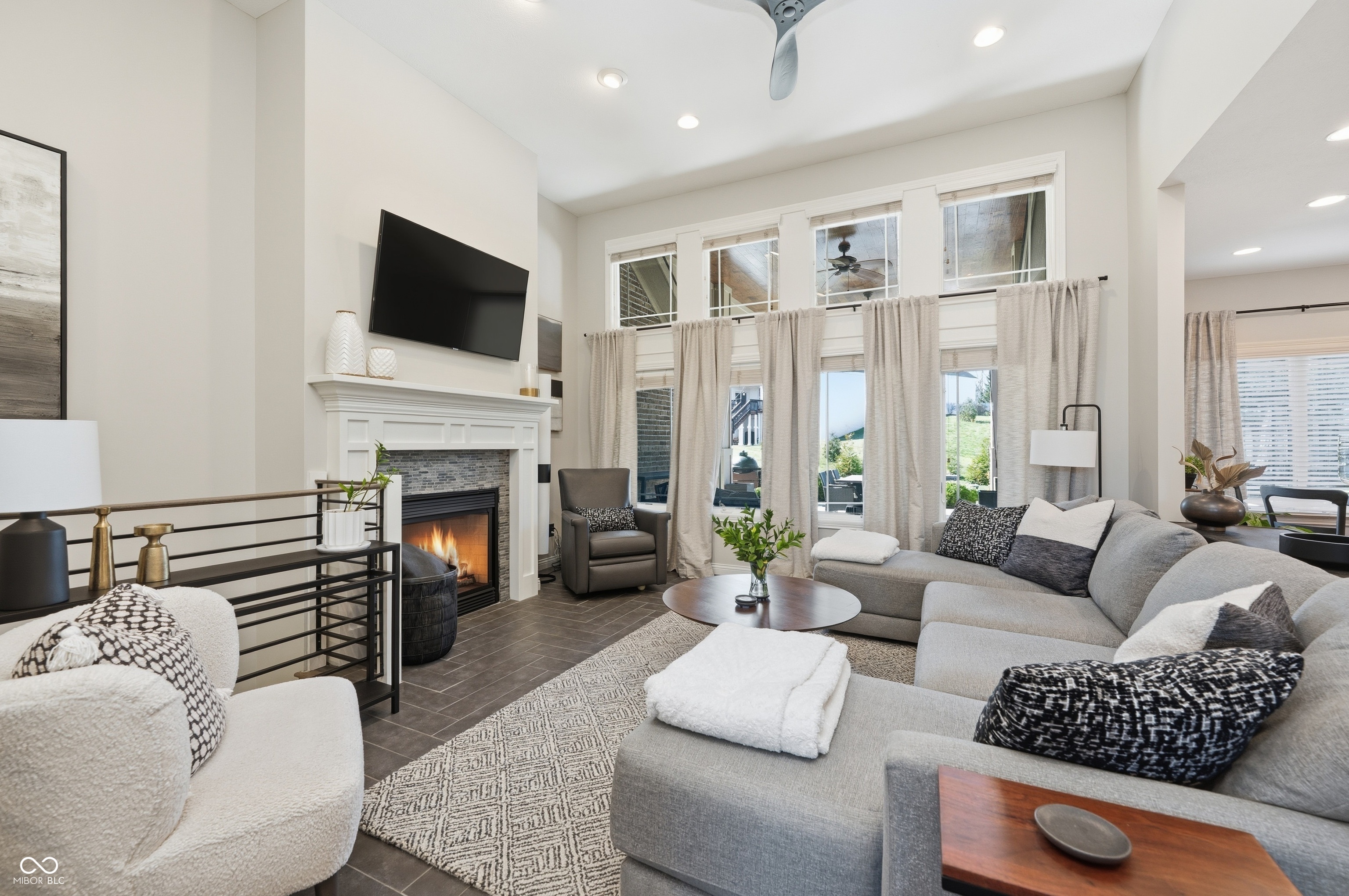 751 Willow Pointe South Drive