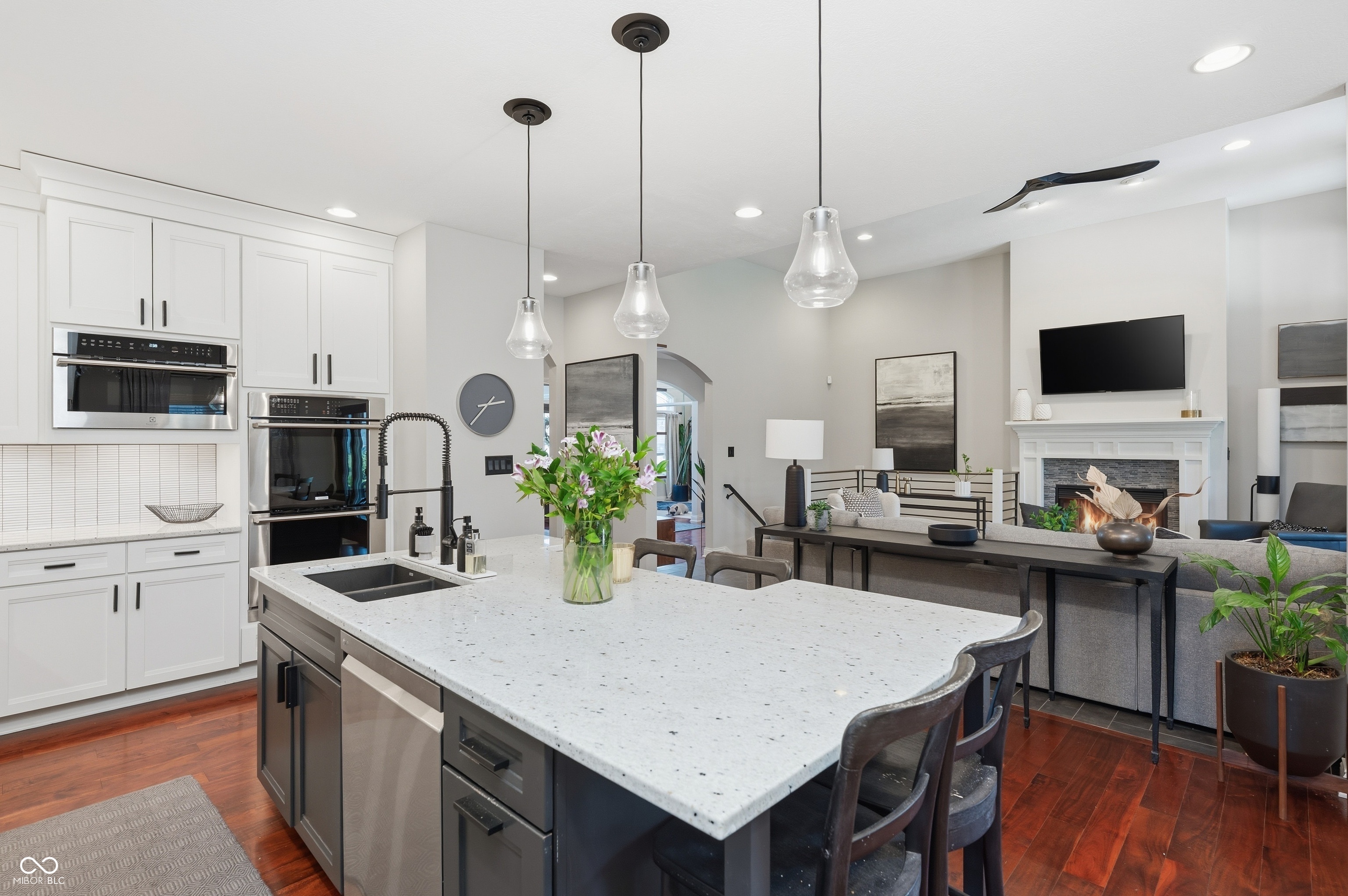 751 Willow Pointe South Drive