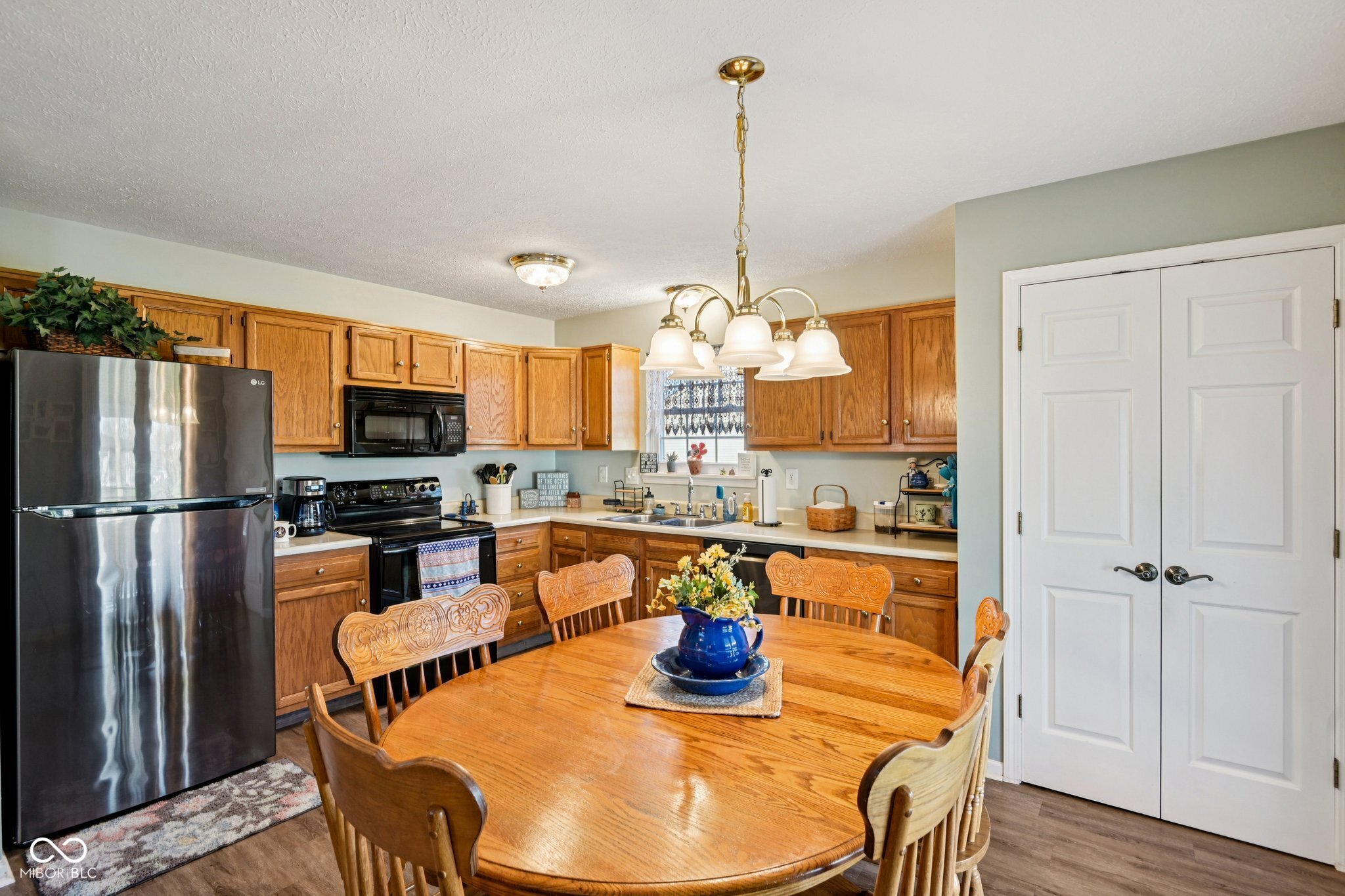 6 Kristelli Court