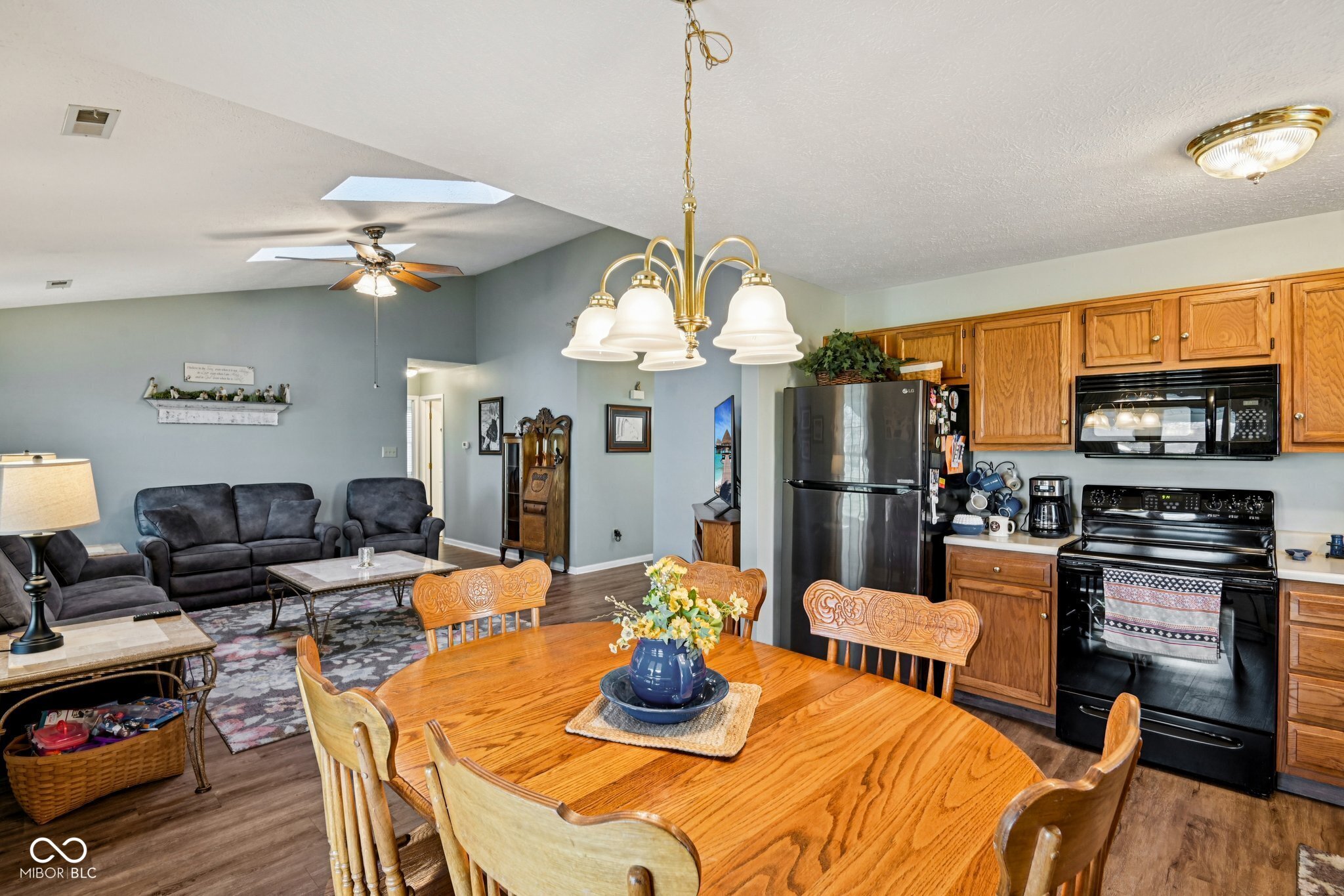 6 Kristelli Court
