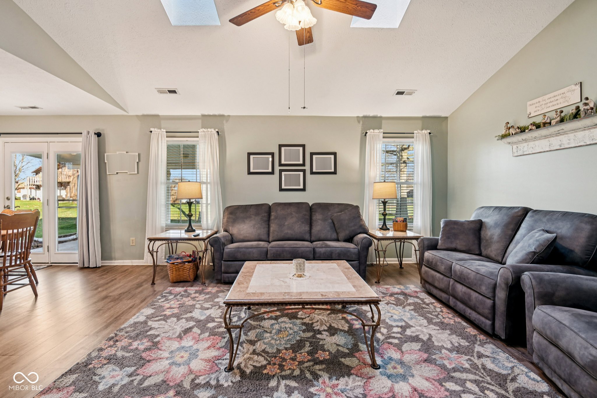 6 Kristelli Court