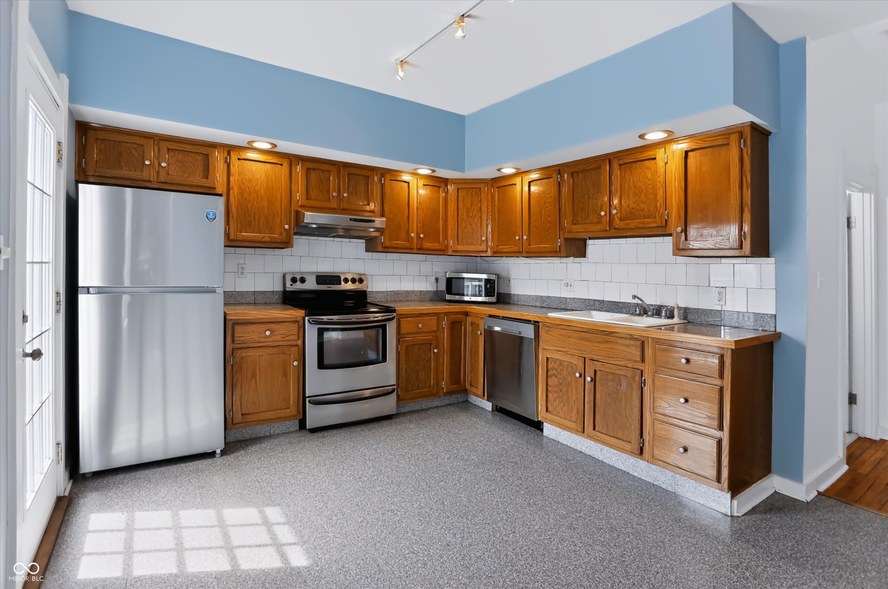 1455 N New Jersey Street Unit: 3