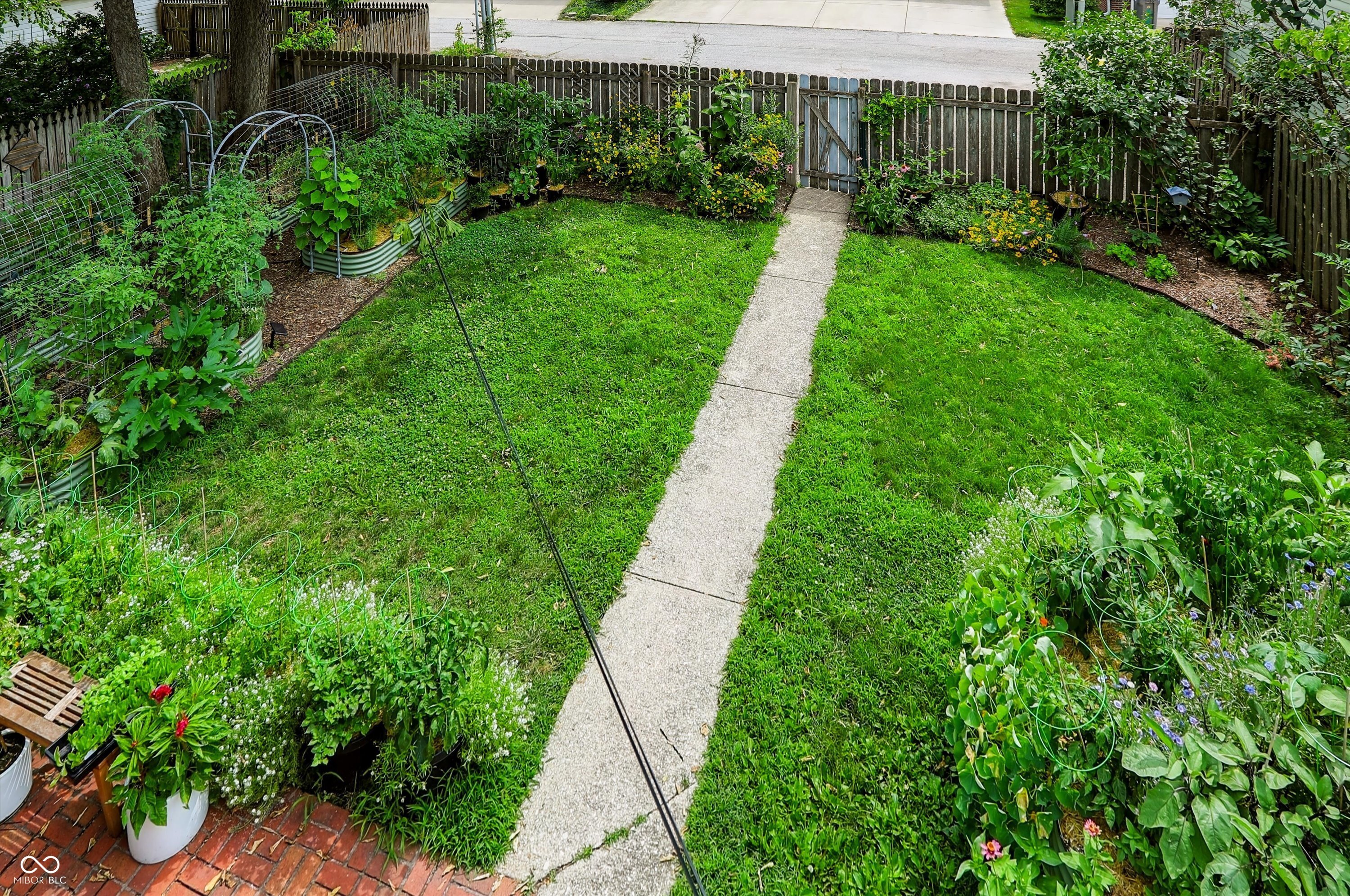 1455 N New Jersey Street Unit: 3