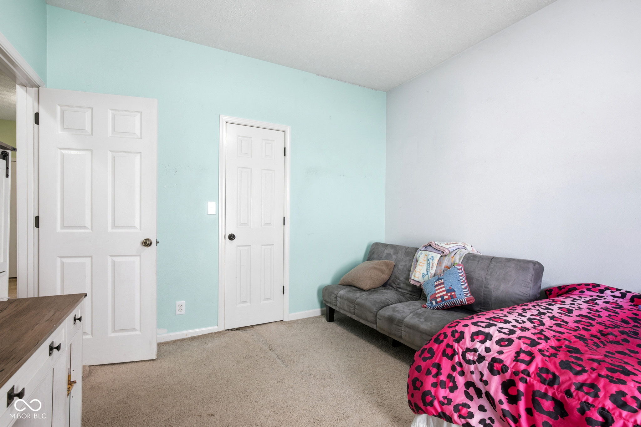1408 Graybark Street