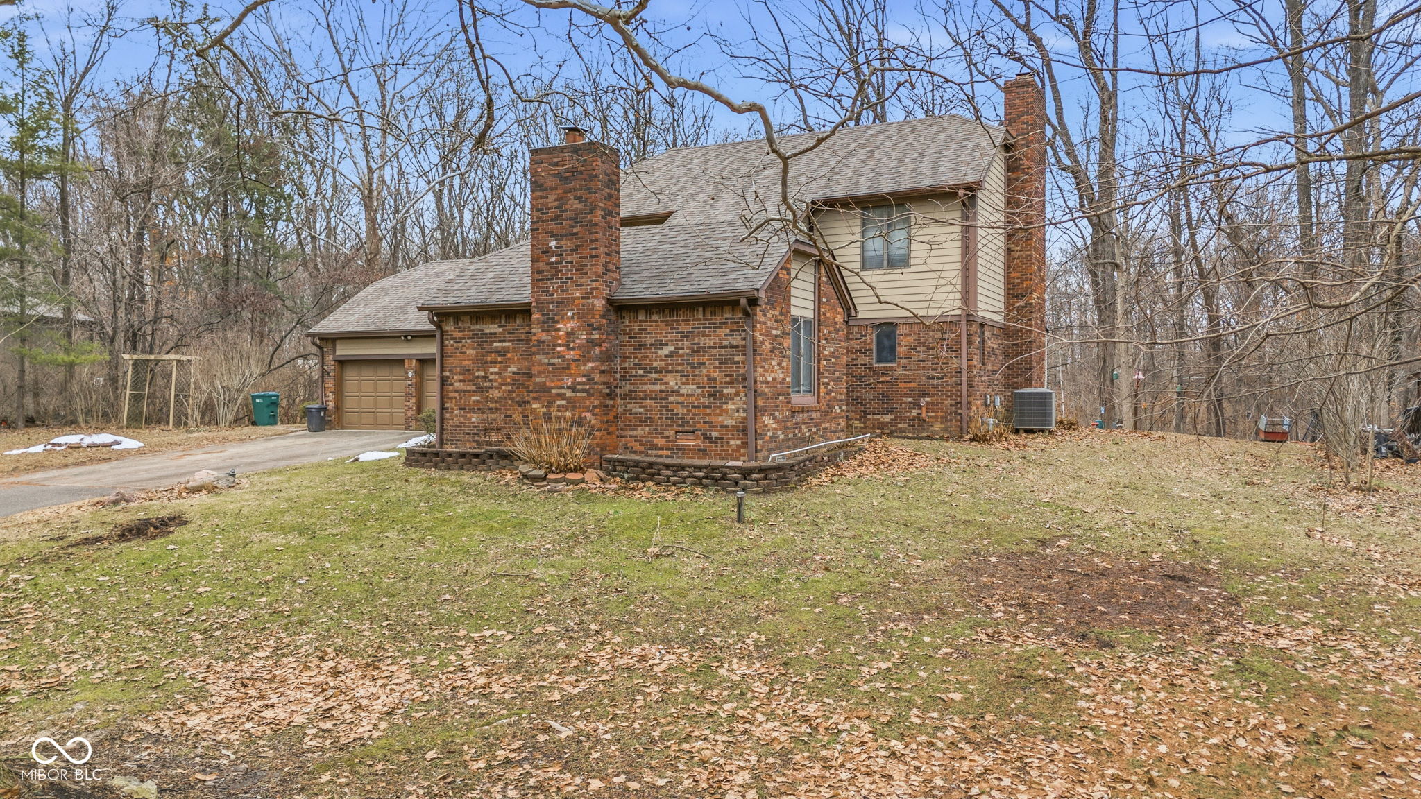 6796 E Woodland Court