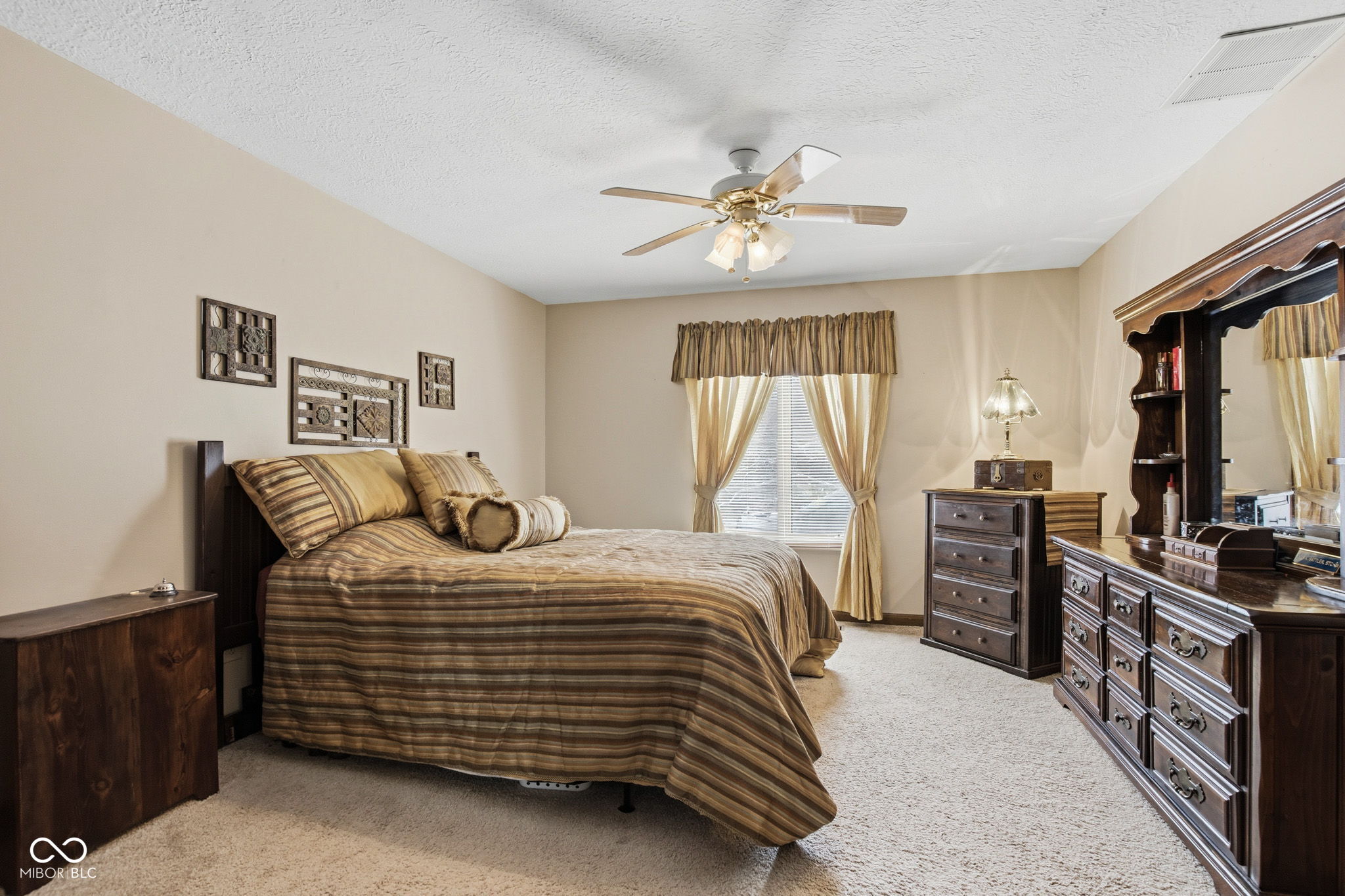 6796 E Woodland Court