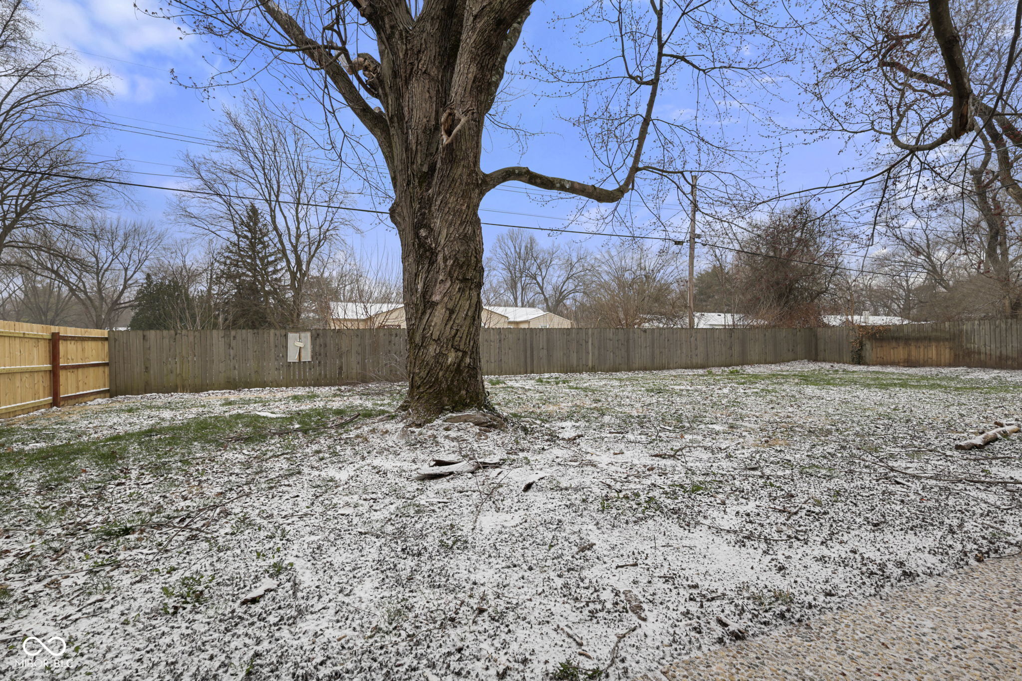 2735 Canterbury Lane